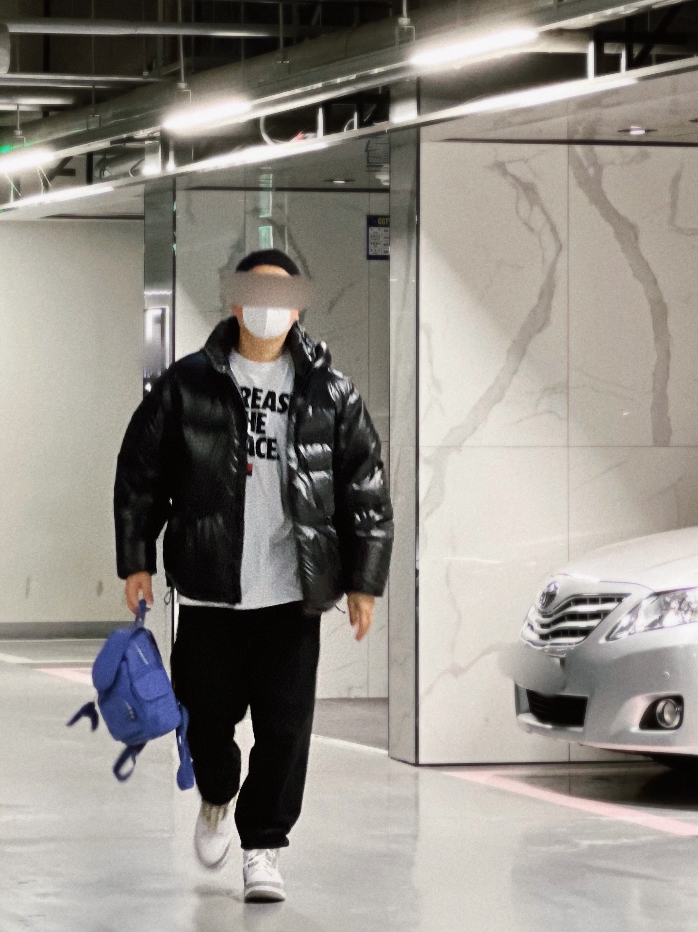 Supreme Featherweight Down Jacket Black - 21FW, (W) Jordan 3 x A Ma Maniere Retro SP 착용 스타일 - 1