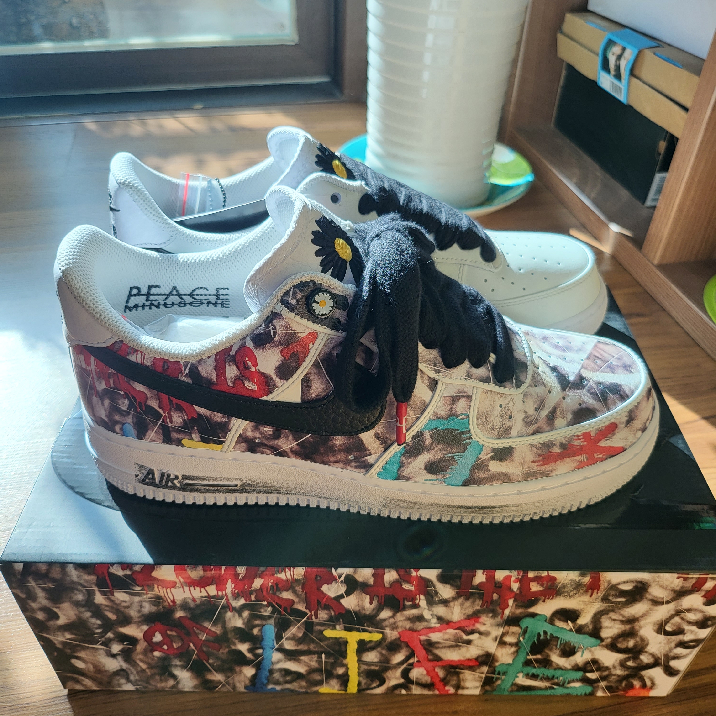 Nike x Peaceminusone Air Force 1 Low Para-Noise 2.0 착용 스타일 - 2