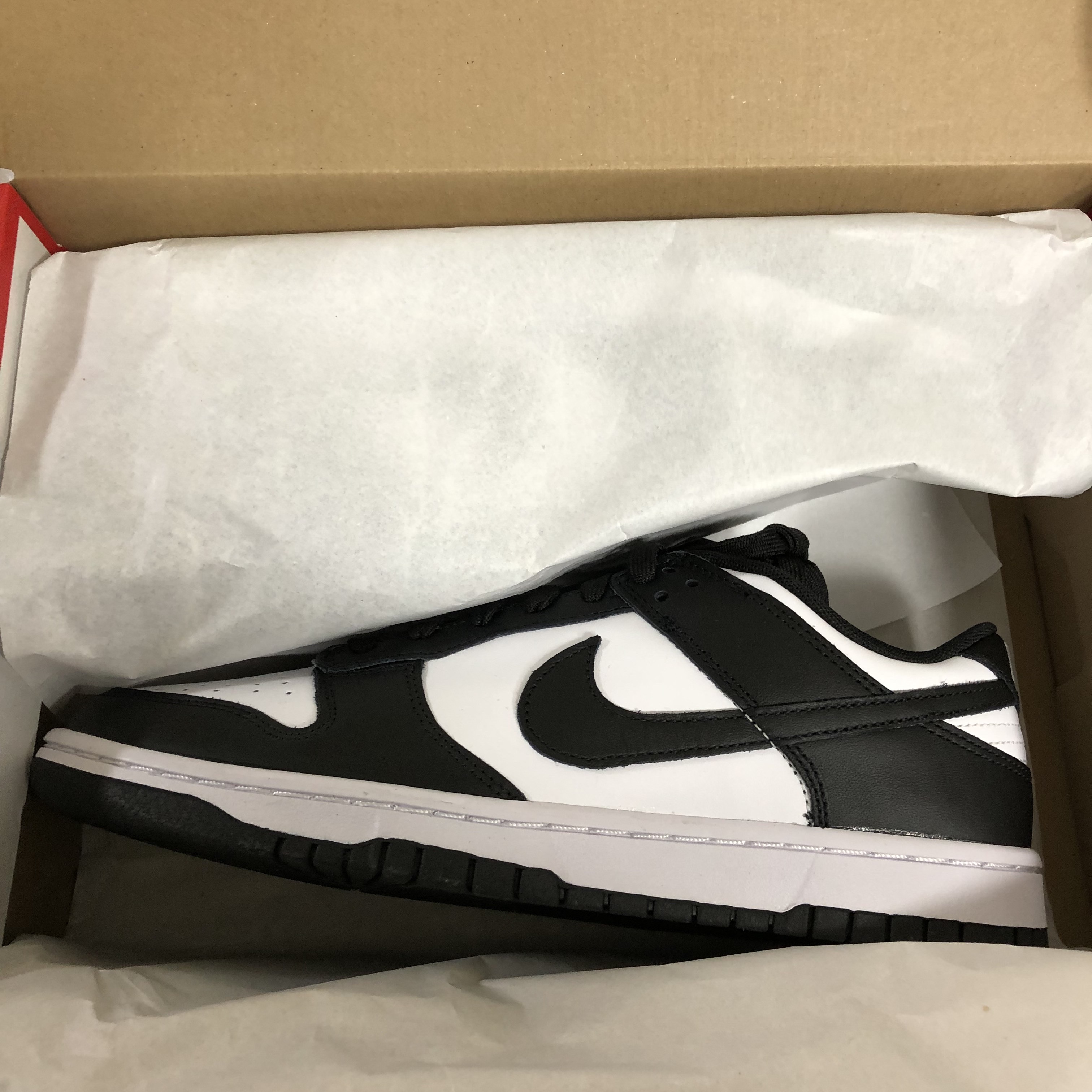 Nike Dunk Low Retro Black 착용 스타일 - 2