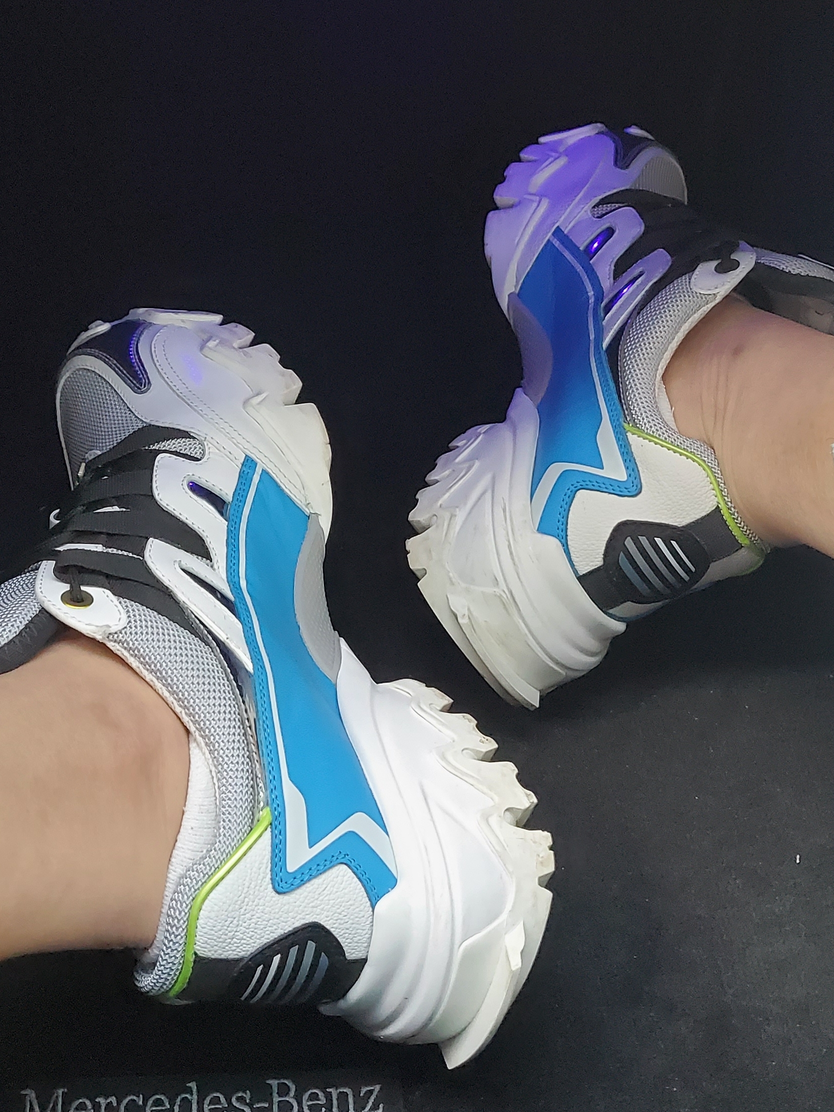 Valentino Climbers Sneakers White - 20FW 착용 스타일 - 2
