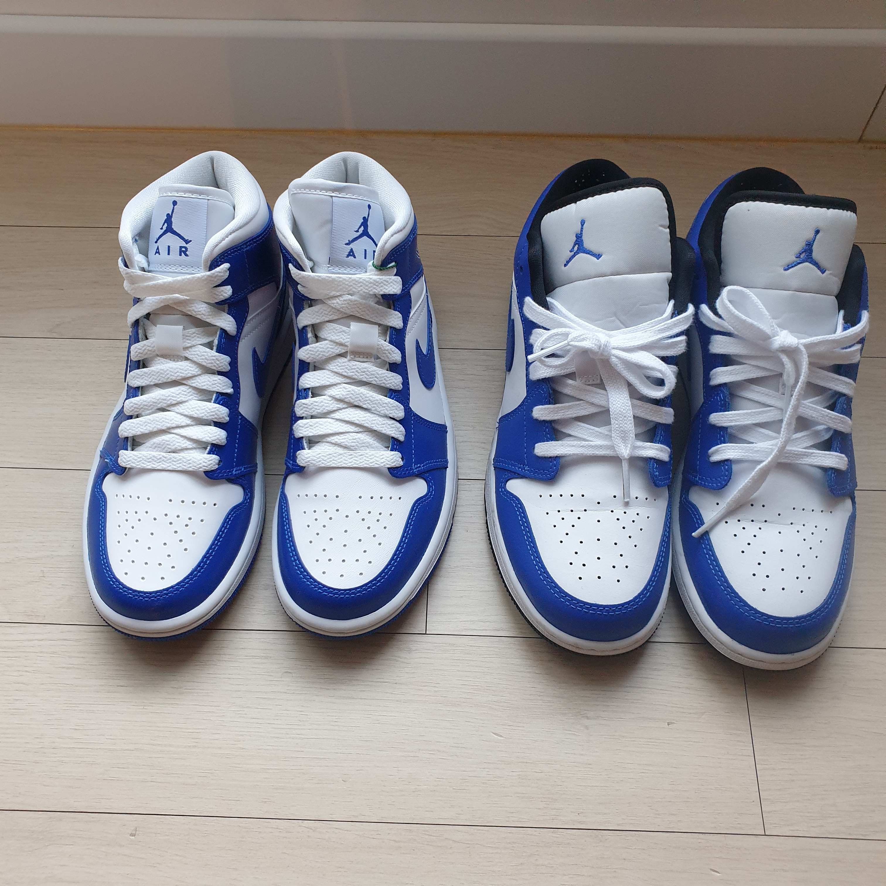 (W) Jordan 1 Mid White Hyper Royal, (GS) Jordan 1 Low Game Royal 착용 스타일 - 3