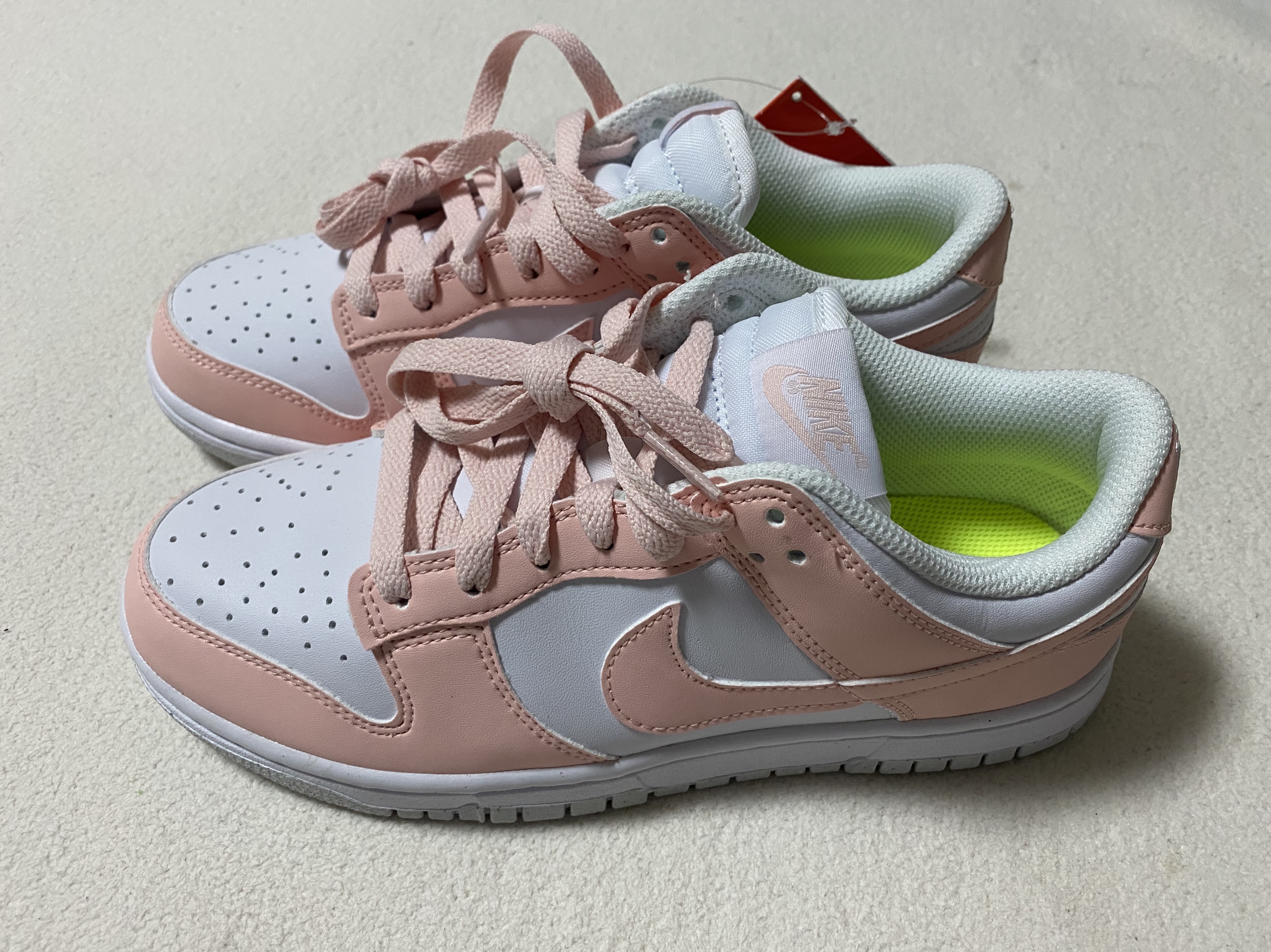 (W) Nike Dunk Low Next Nature Pale Coral 착용 스타일 - 2