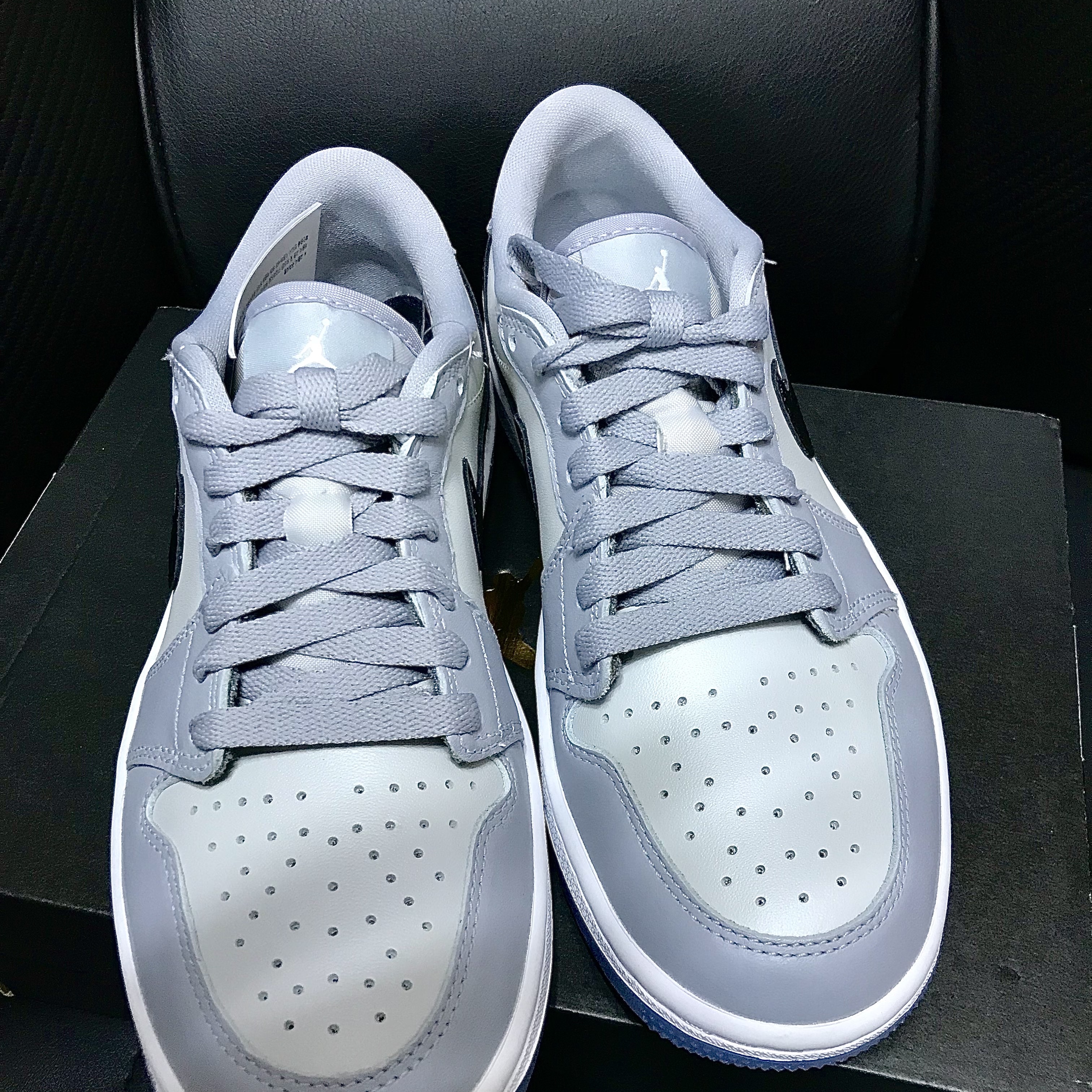 Jordan 1 Low Golf Wolf Grey 착용 스타일 - 3