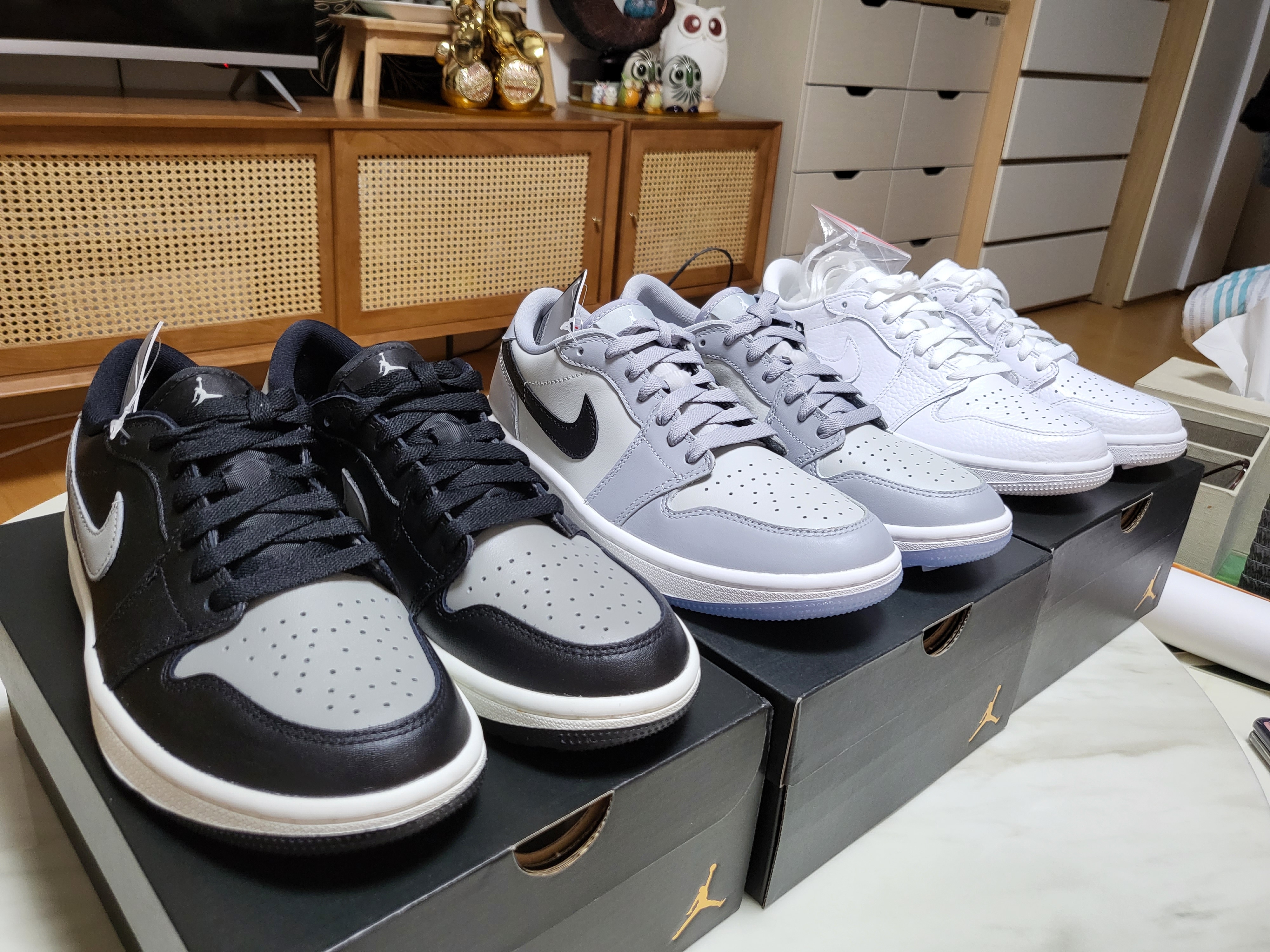 Jordan 1 Low Golf Wolf Grey, Jordan 1 Low Golf Triple White 착용 스타일 - 1