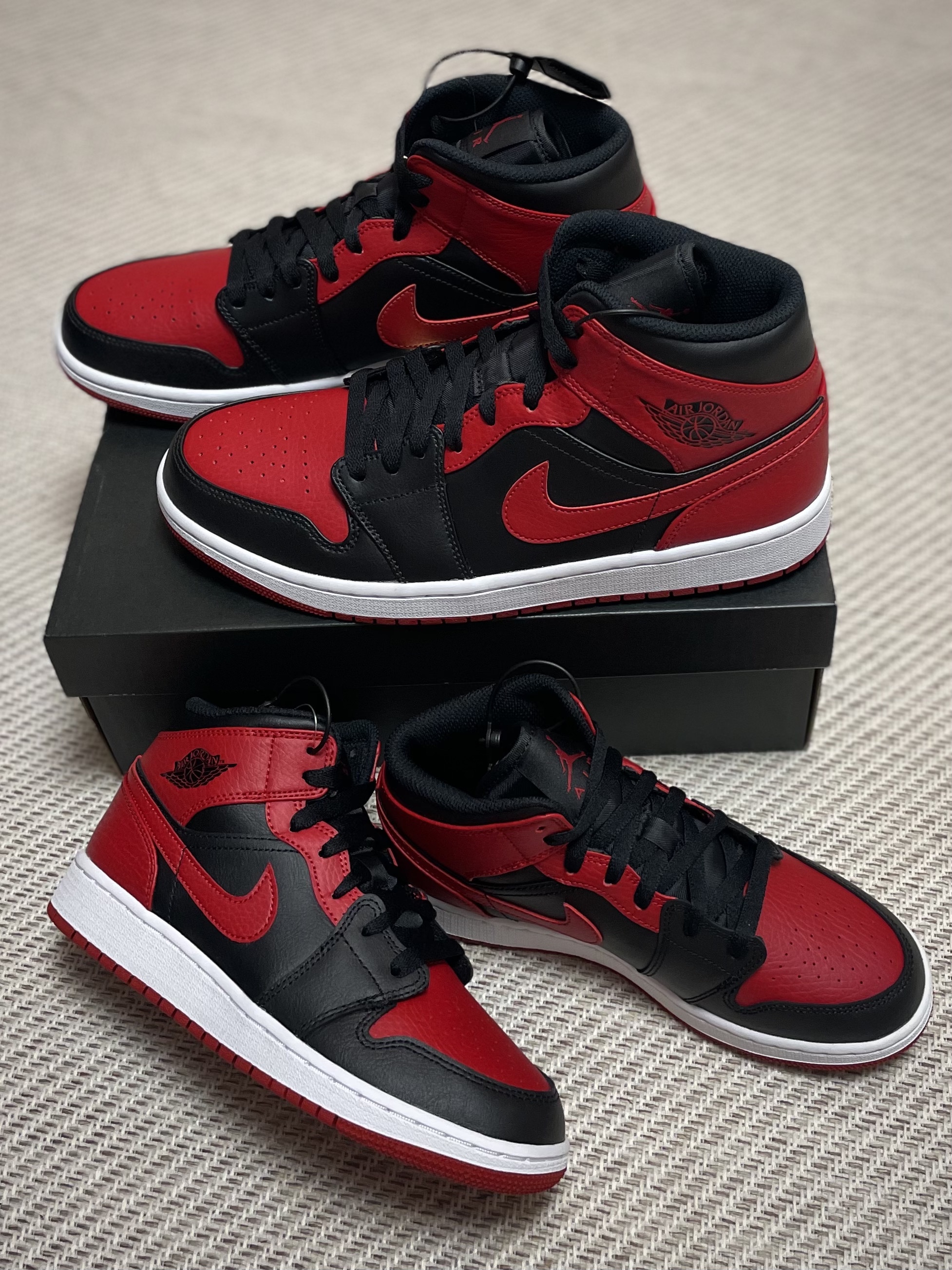 Jordan 1 Mid Bred Banned 2020, (GS) Jordan 1 Mid Bred Banned 2020 착용 스타일