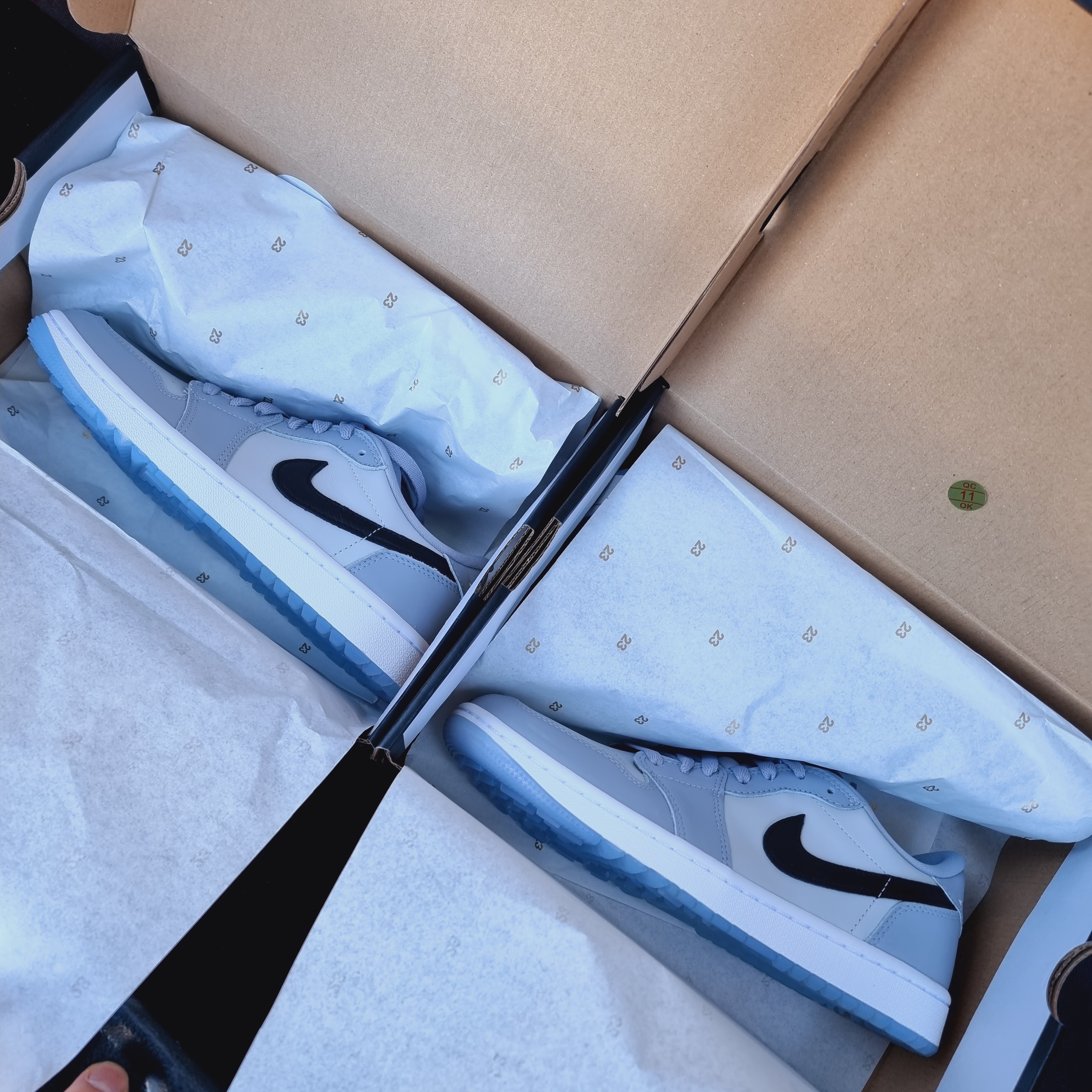 Jordan 1 Low Golf Wolf Grey 착용 스타일 - 2