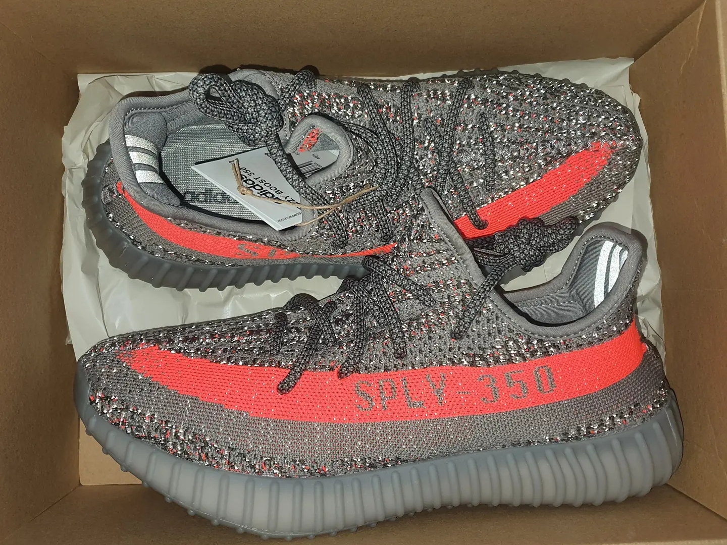 Adidas Yeezy Boost 350 V2 Beluga - Reflective 착용 스타일 - 2