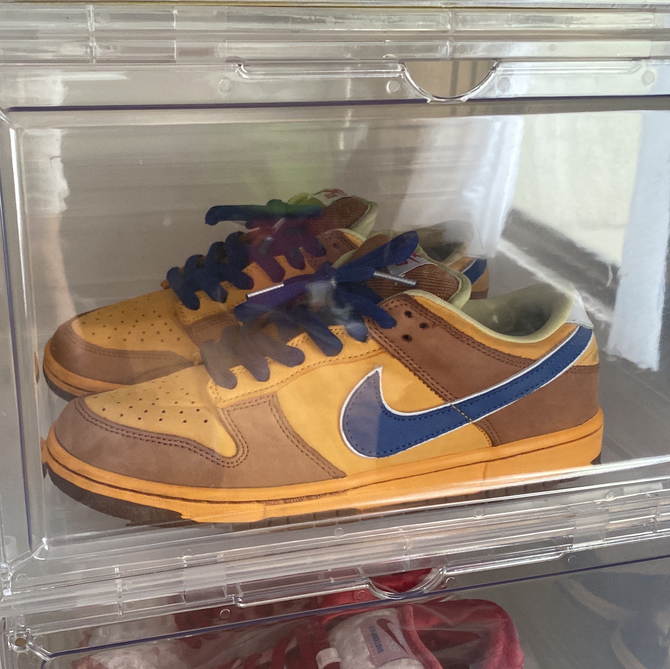 Nike SB Dunk Low Newcastle Brown Ale 착용 스타일