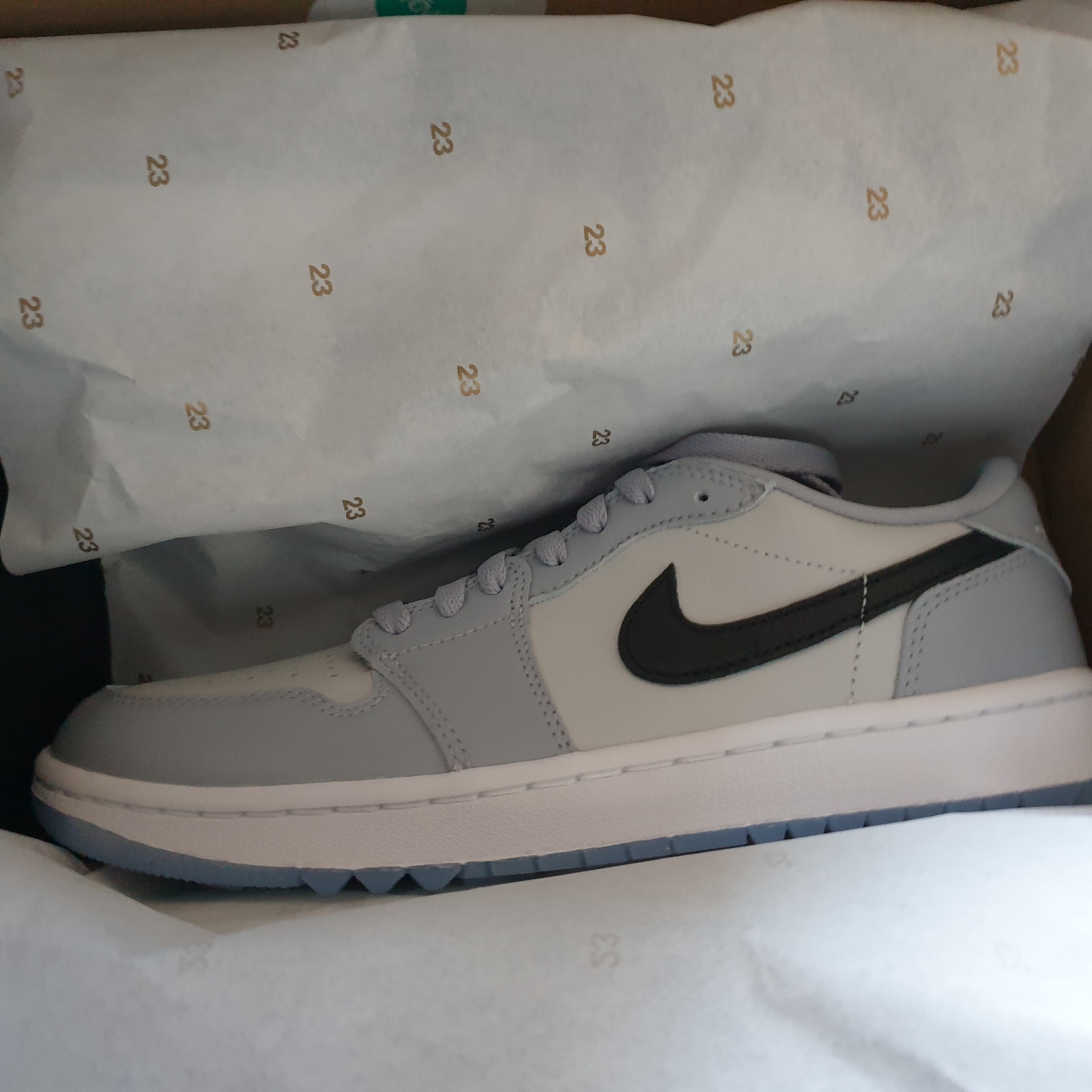 Jordan 1 Low Golf Wolf Grey 착용 스타일