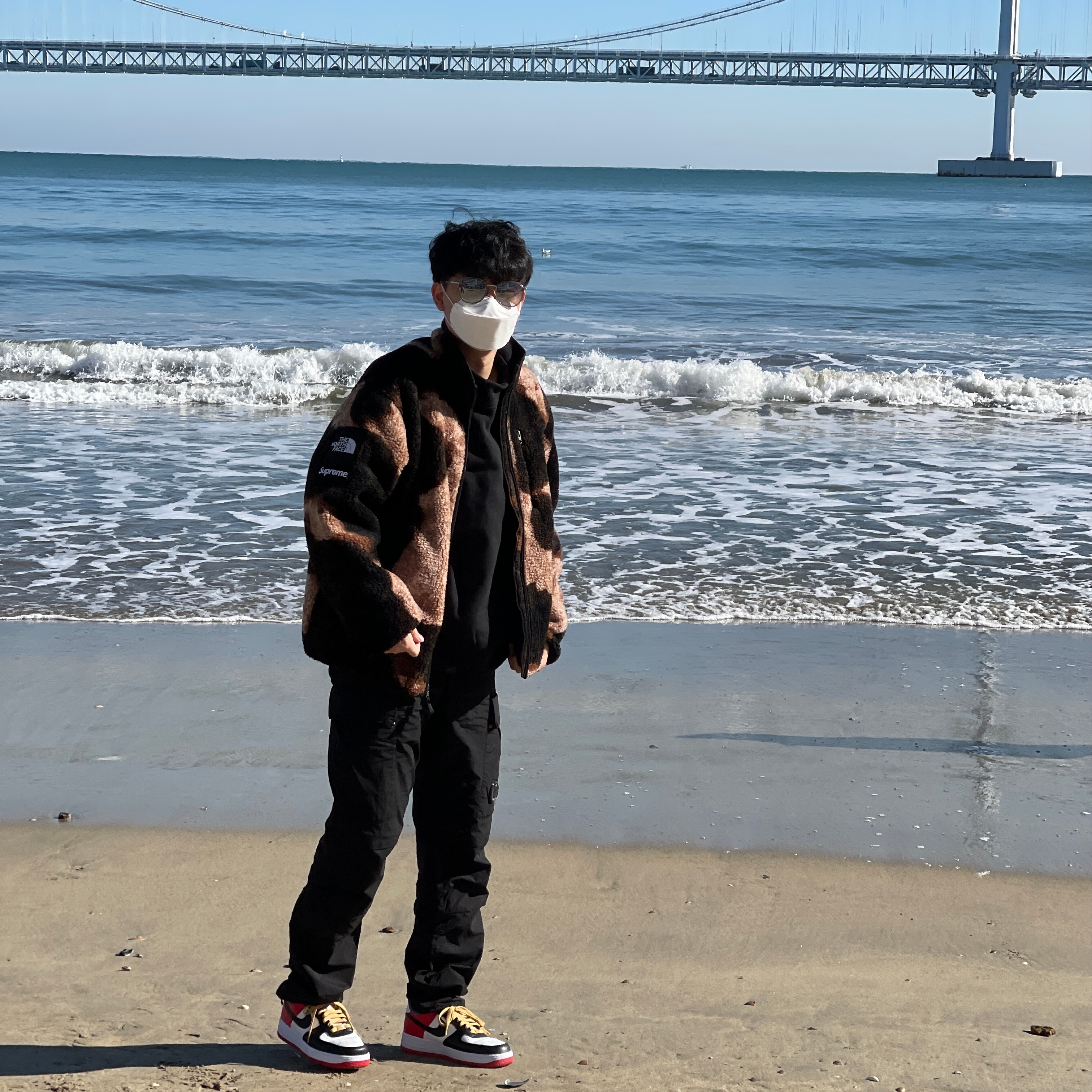 Supreme x The North Face Bleached Denim Print Fleece Jacket Black - 21FW, (W) Nike Air Force 1 '07 Low White 착용 스타일 - 2