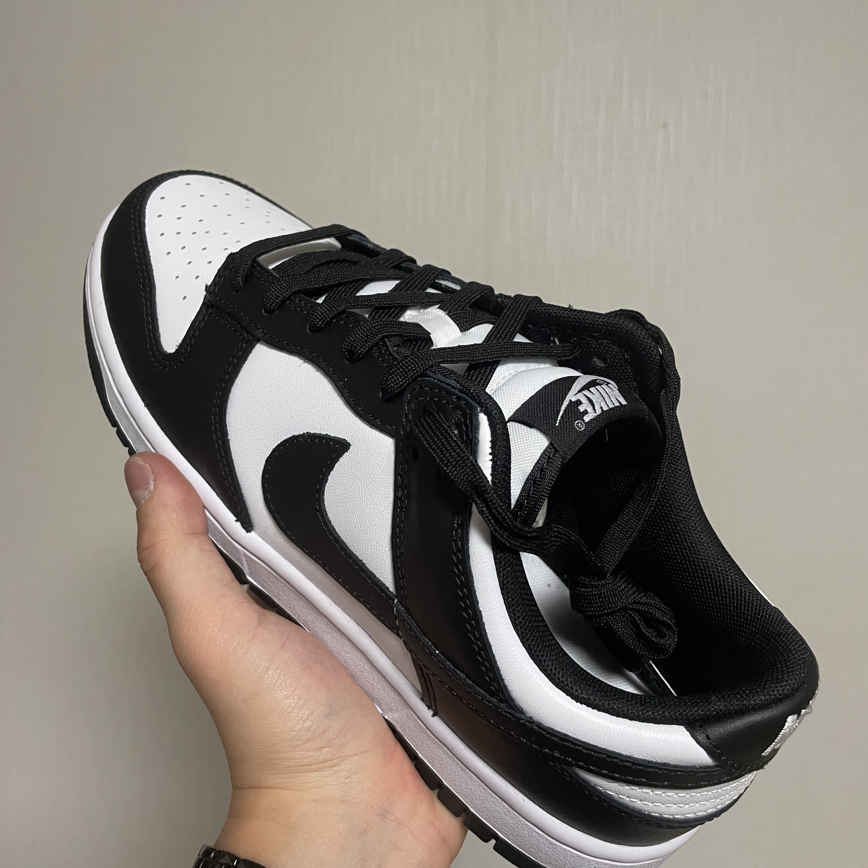 Nike Dunk Low Retro Black, (W) Nike Dunk Low Venice 착용 스타일 - 2