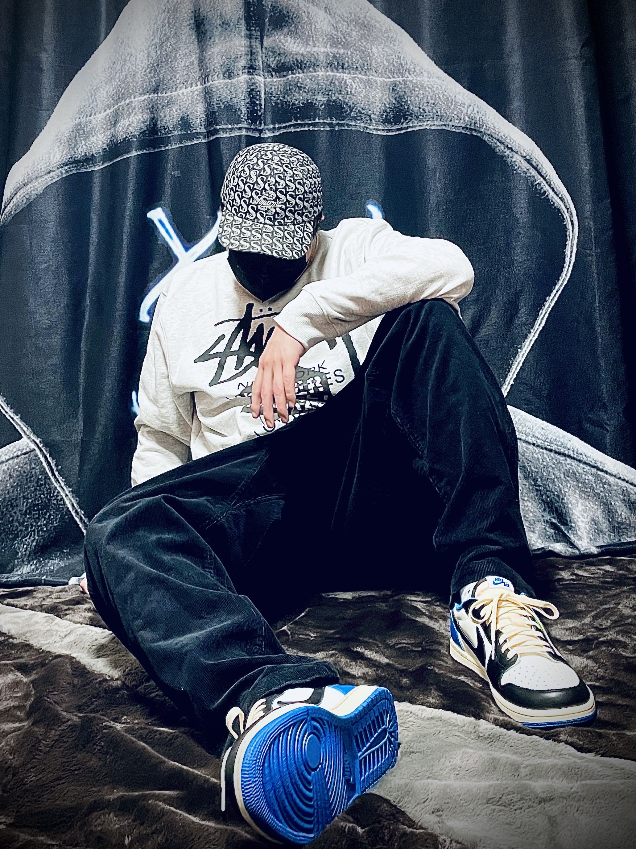 Jordan 1 x Travis Scott x Fragment Retro Low OG SP Military Blue, Supreme Monogram Denim 6-Panel Black - 21FW 착용 스타일 - 2