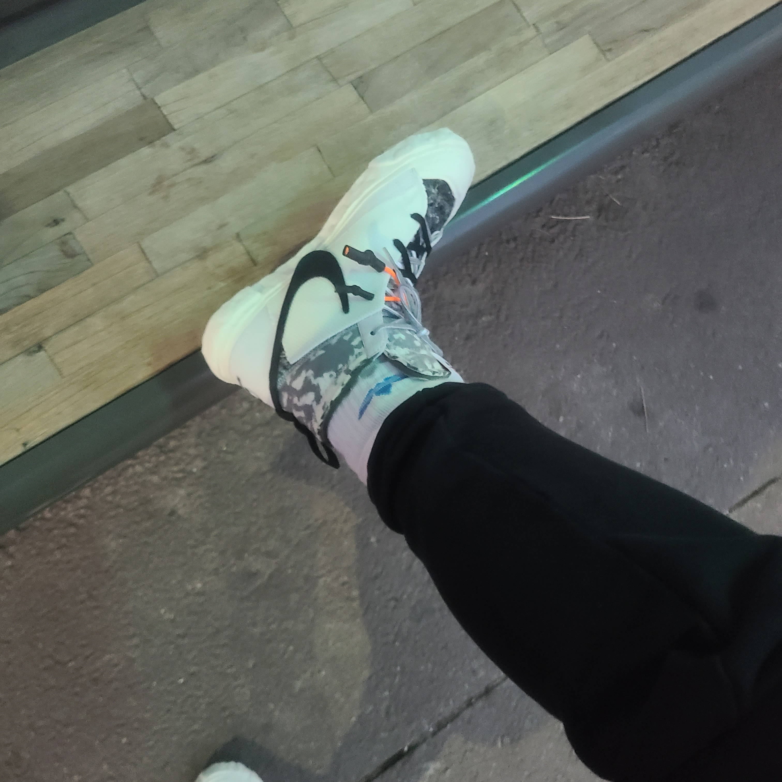 Nike x Readymade Blazer Mid White 착용 스타일 - 2