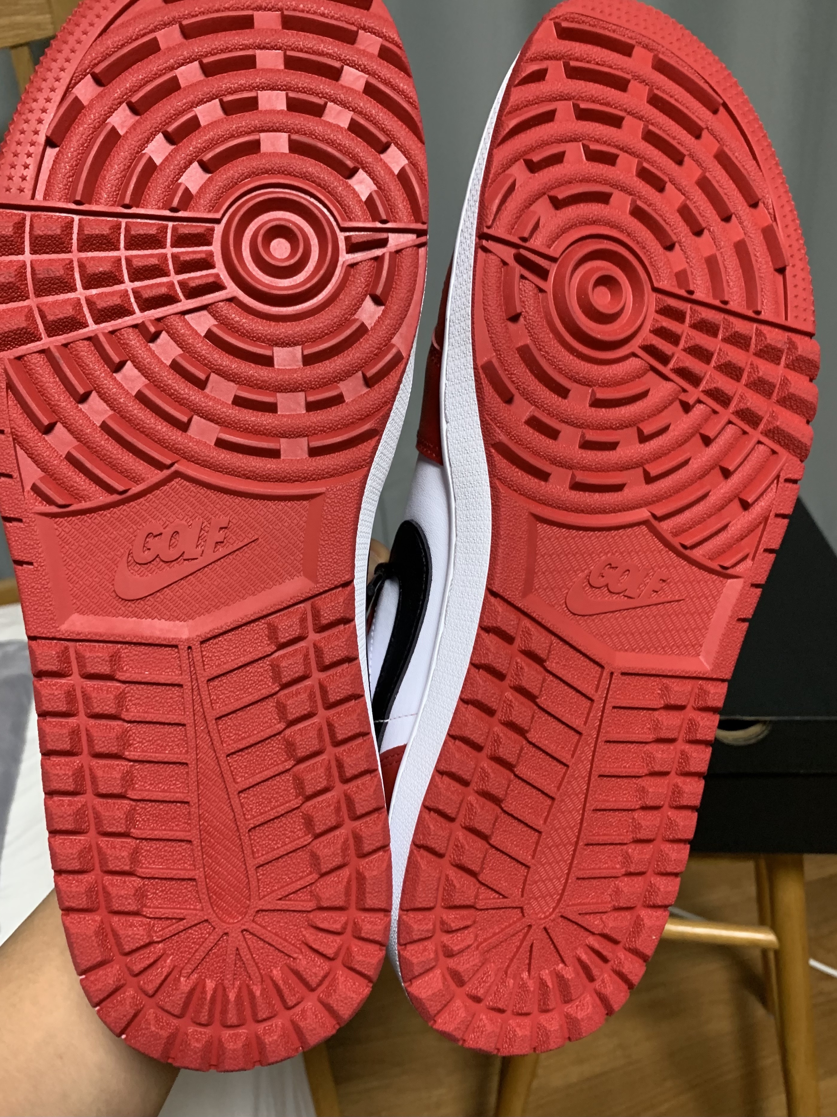 Jordan 1 Low Golf Chicago 착용 스타일 - 5