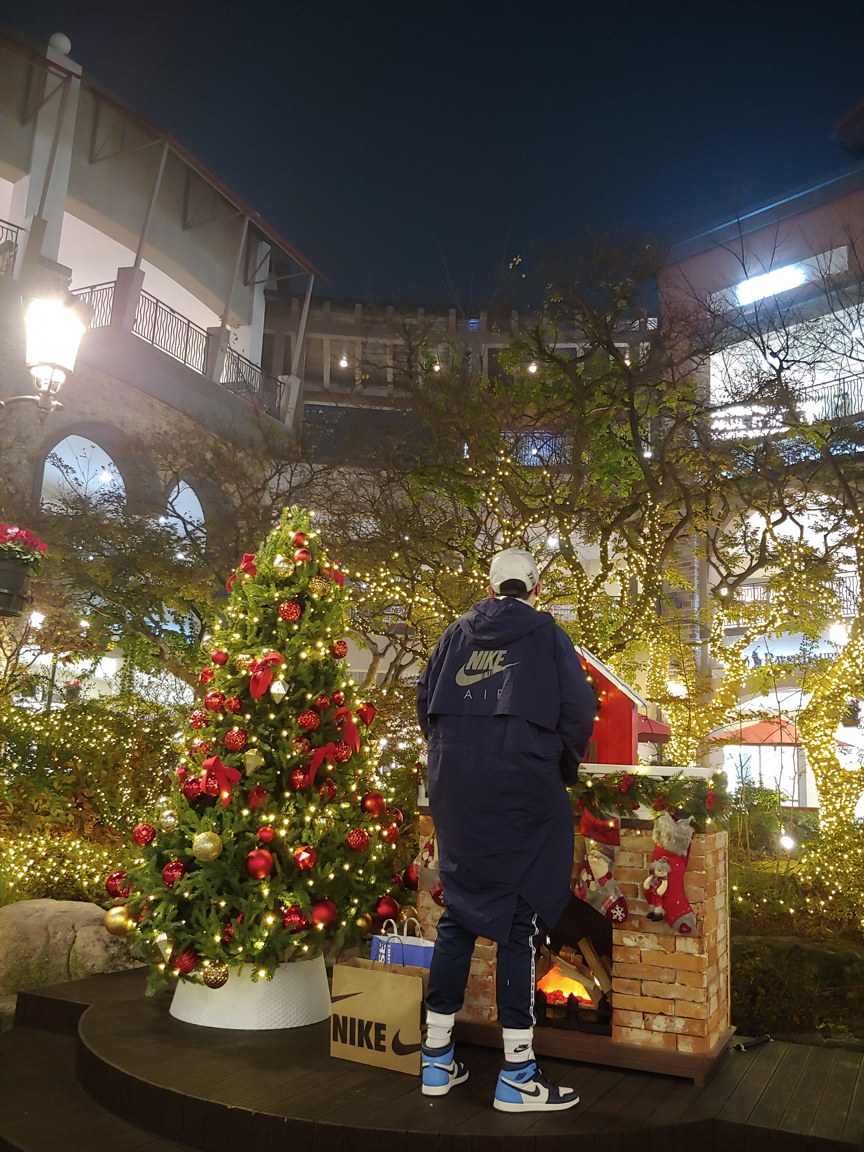 Nike x Kim Jones Reversible Parka Navy - US/EU, Jordan 1 Retro High Obsidian UNC 착용 스타일 - 1