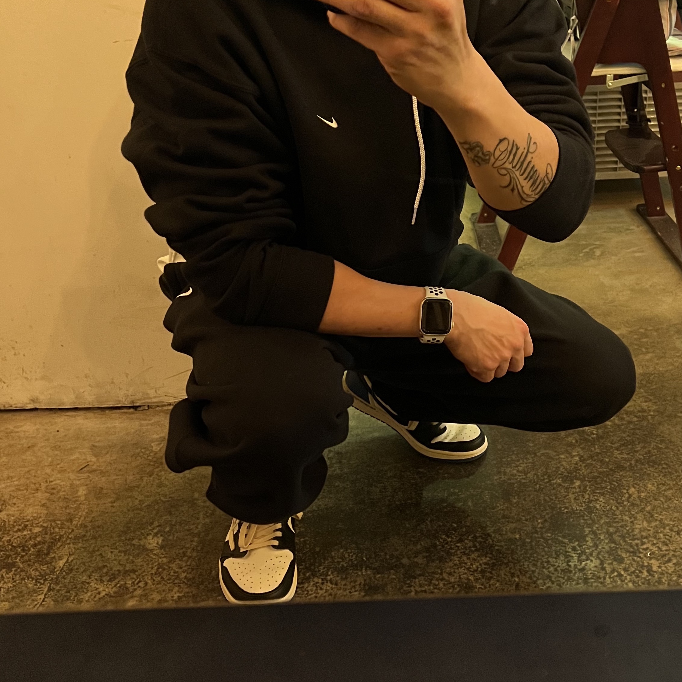 Jordan 1 x Travis Scott x Fragment Retro Low OG SP Military Blue, Nike NRG Solo Swoosh Fleece Pants Black - US/EU 착용 스타일