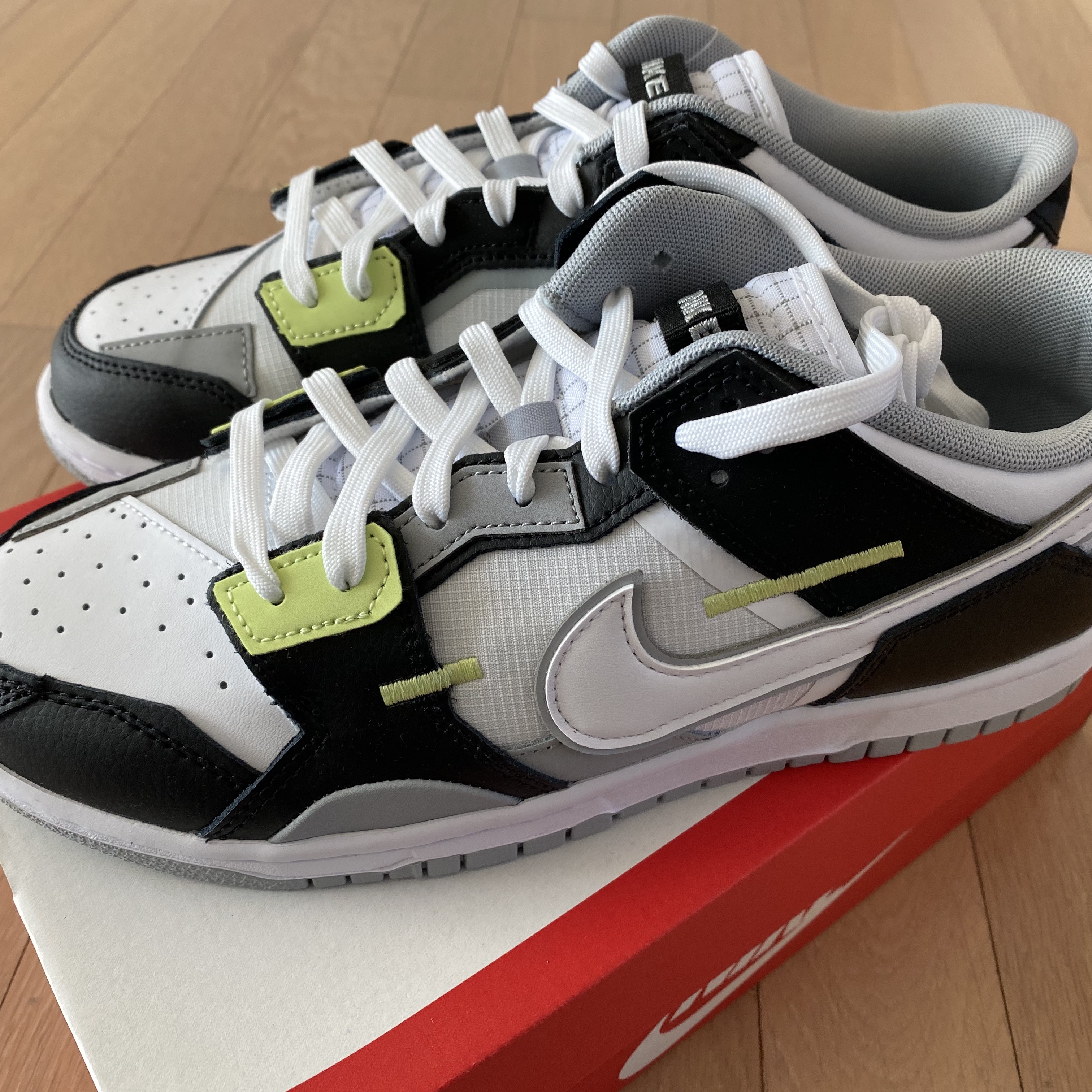 Nike Dunk Scrap Black Lemon Twist 착용 스타일 - 1
