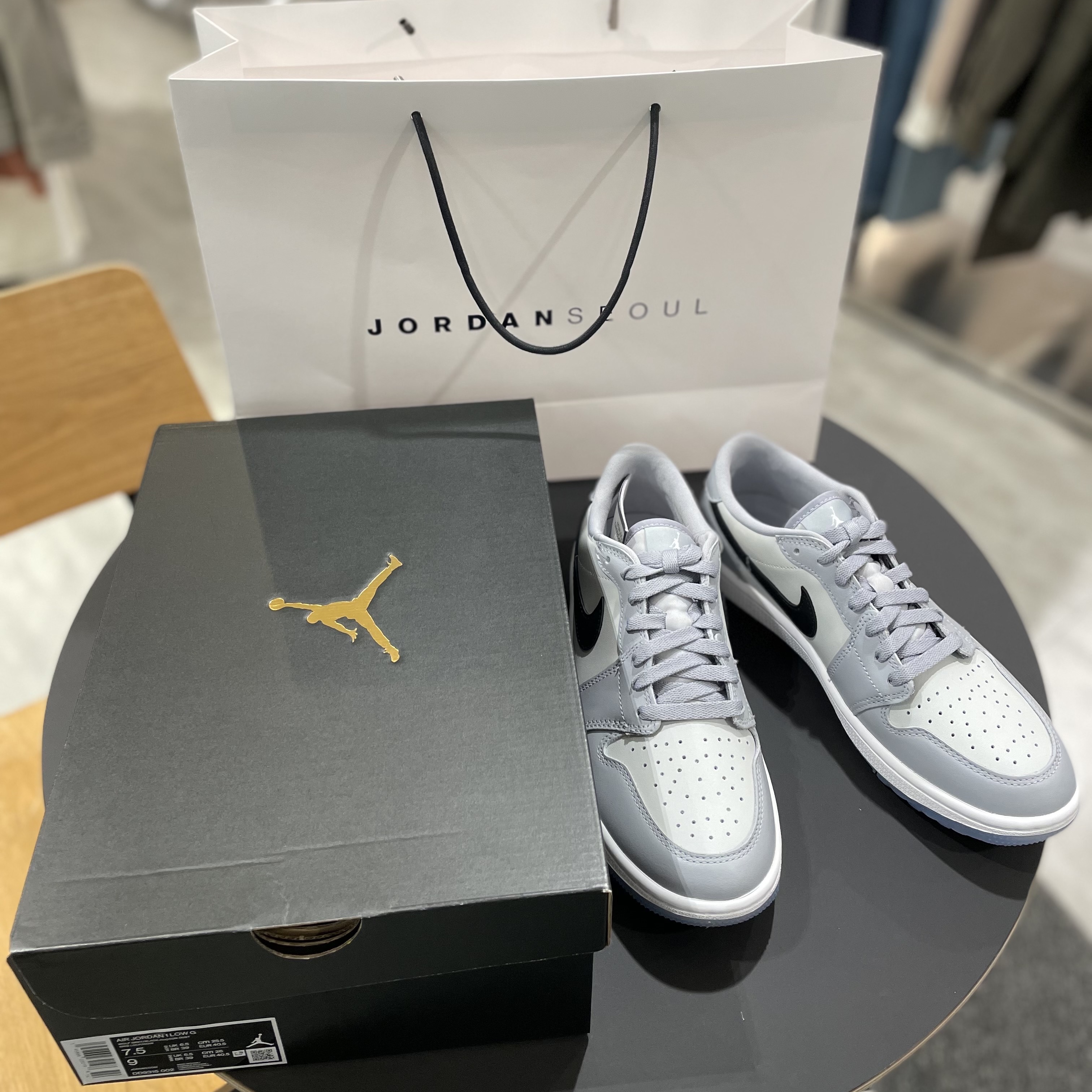 Jordan 1 Low Golf Wolf Grey 착용 스타일 - 1