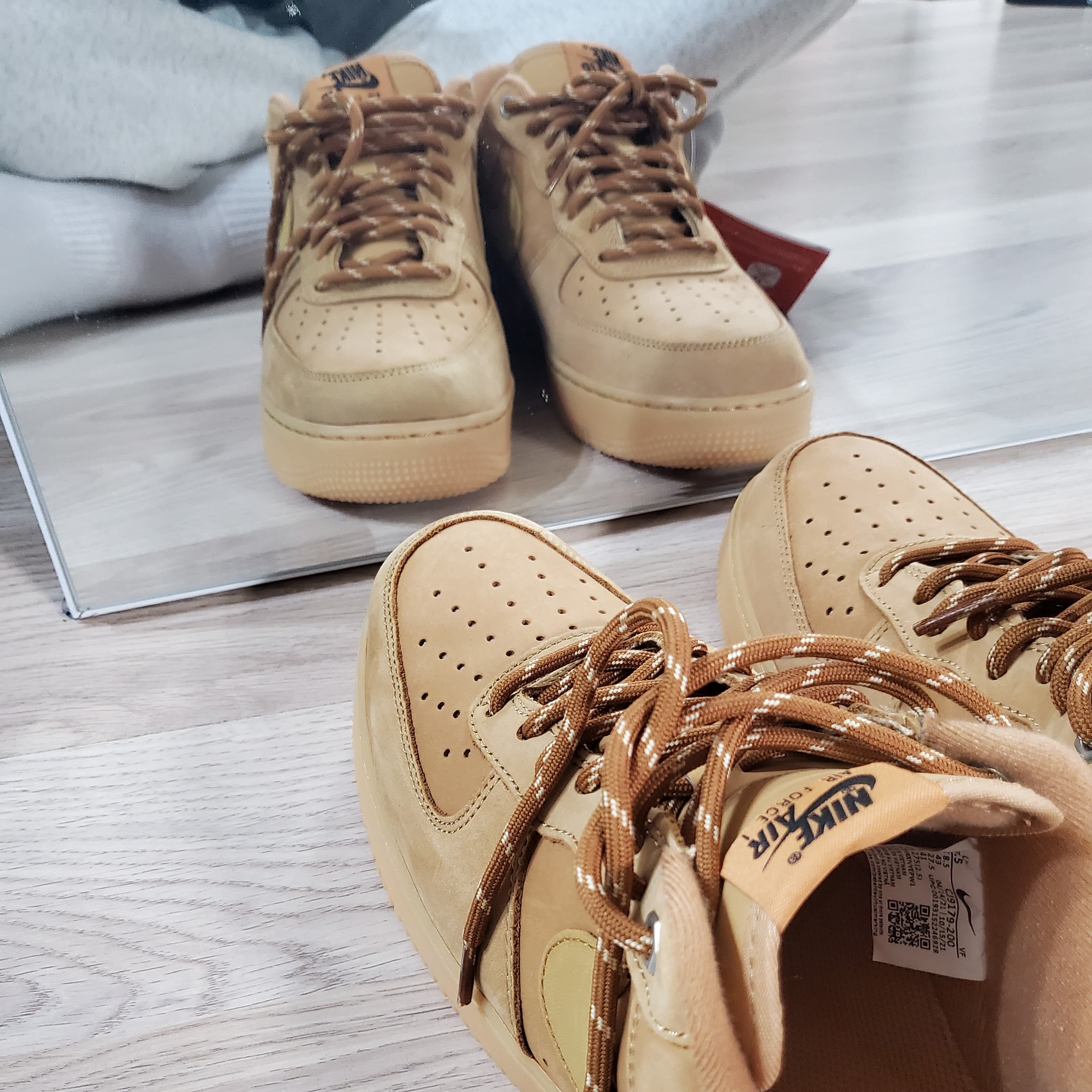 Nike Air Force 1 '07 WB Flax 착용 스타일 - 4