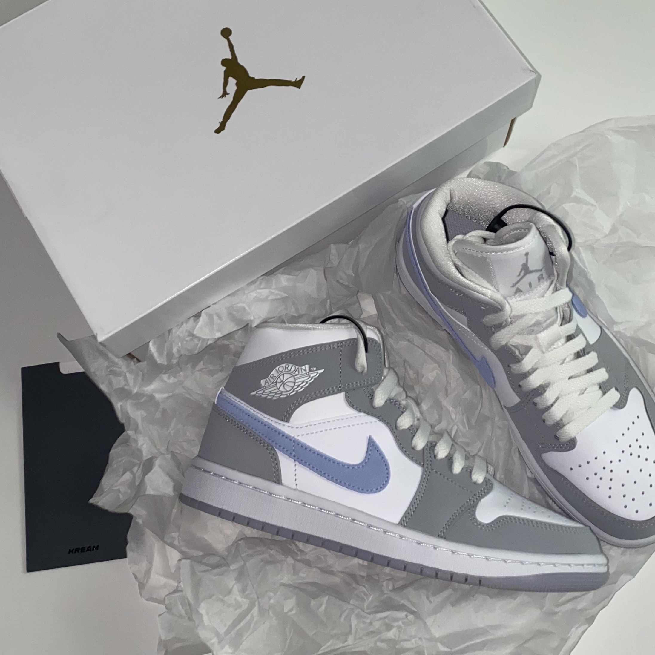 (W) Jordan 1 Mid Wolf Grey 착용 스타일 - 2