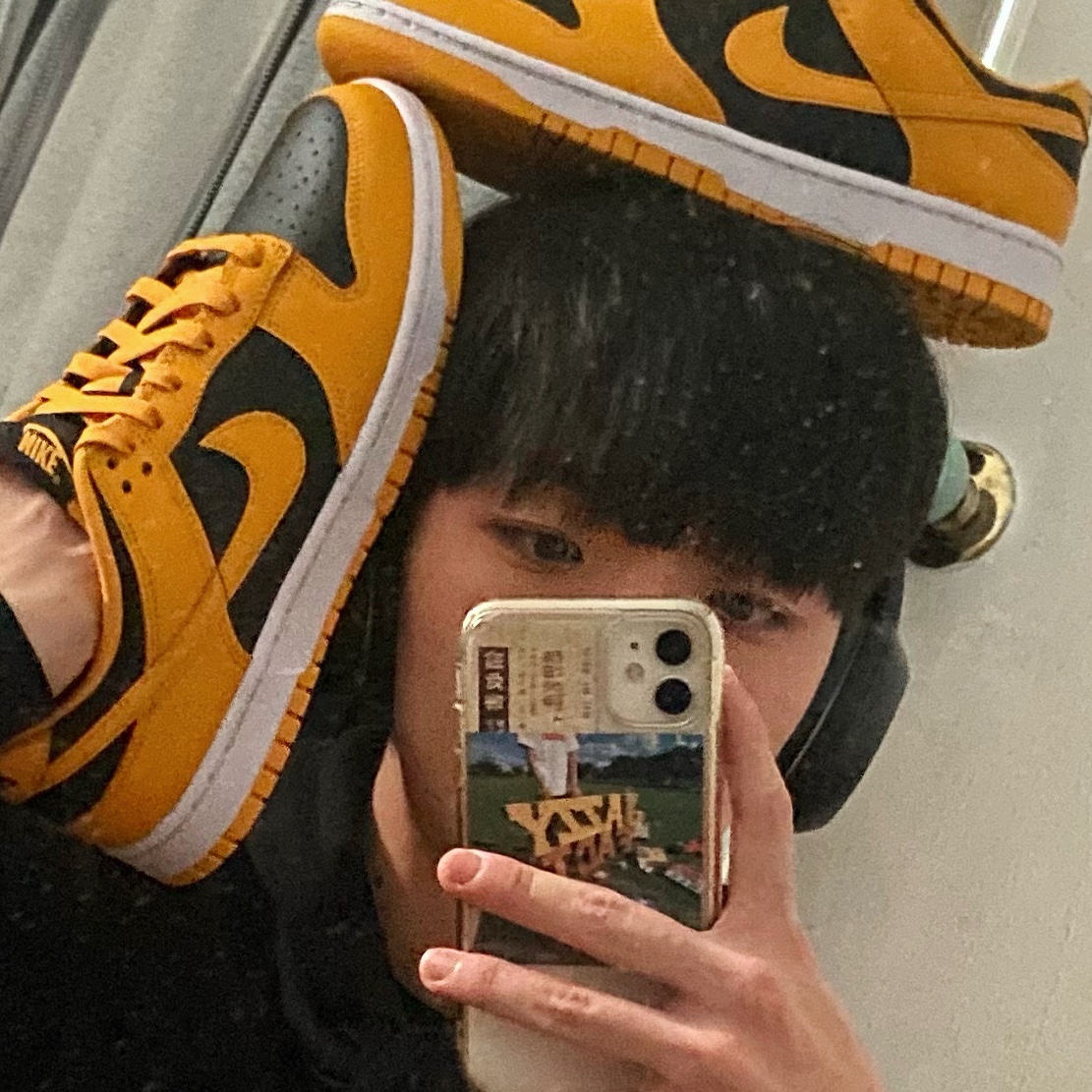 Nike Dunk Low Retro Championship Goldenrod 착용 스타일
