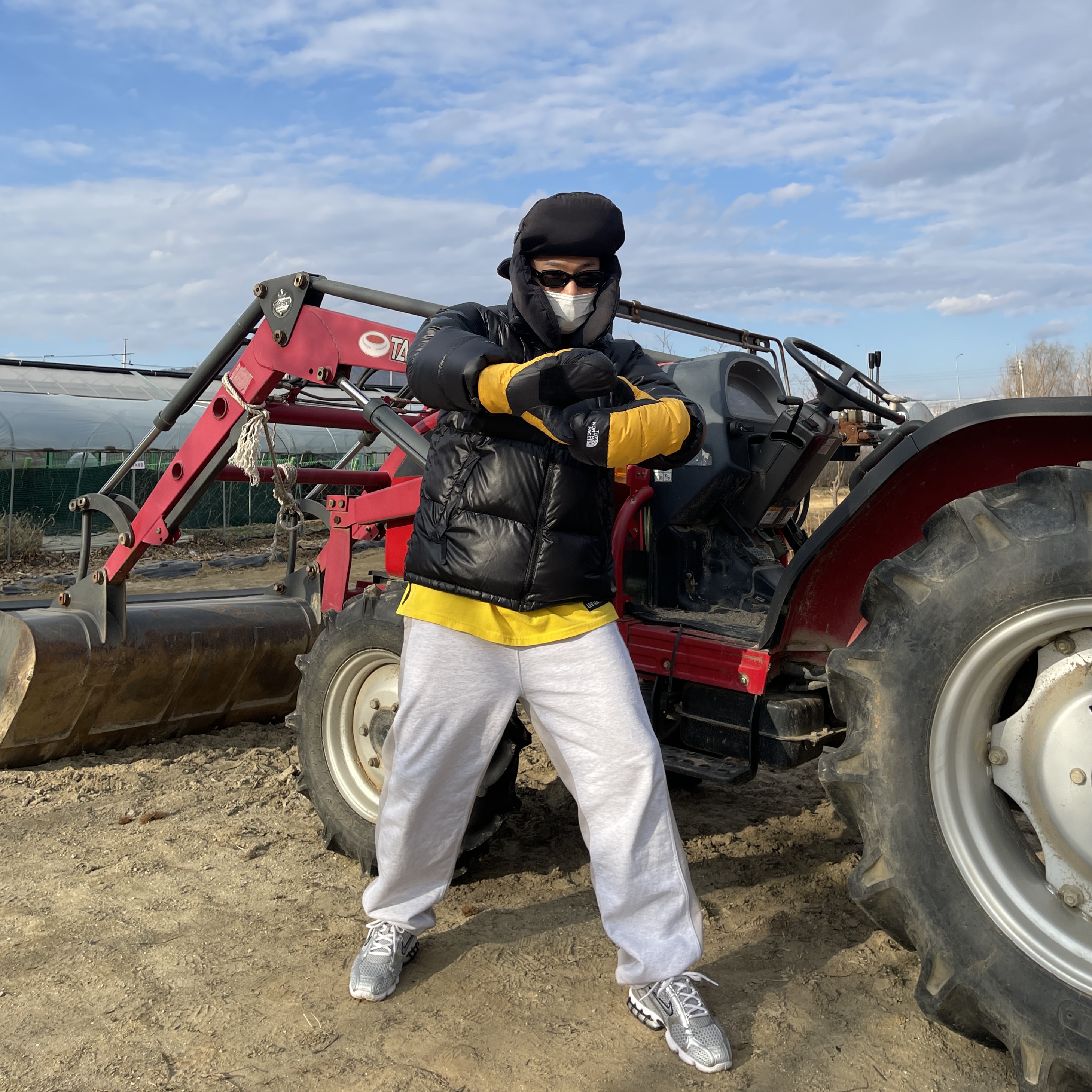 Nike Air Zoom Spiridon Cage 2 Metallic Silver 착용 스타일