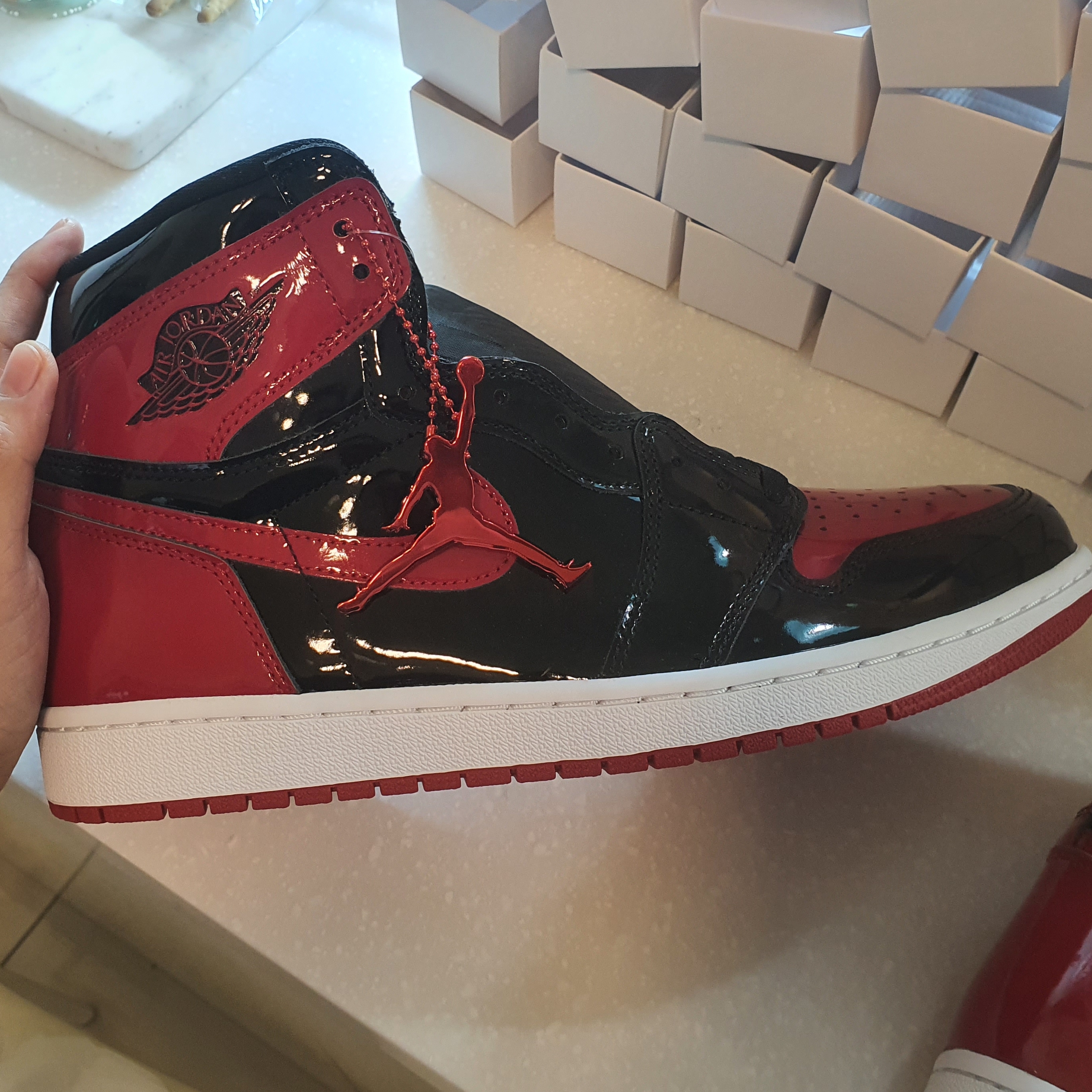 Jordan 1 Retro High OG Patent Bred 착용 스타일