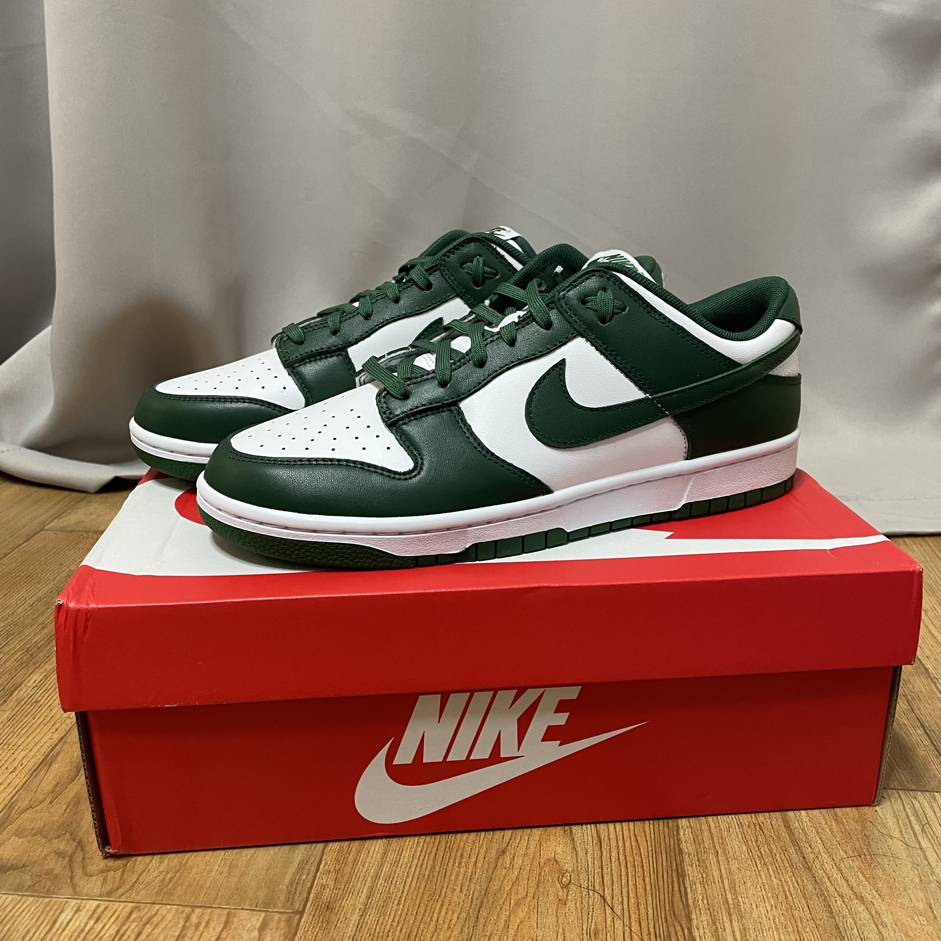 Nike Dunk Low Retro Varsity Green 착용 스타일 - 1