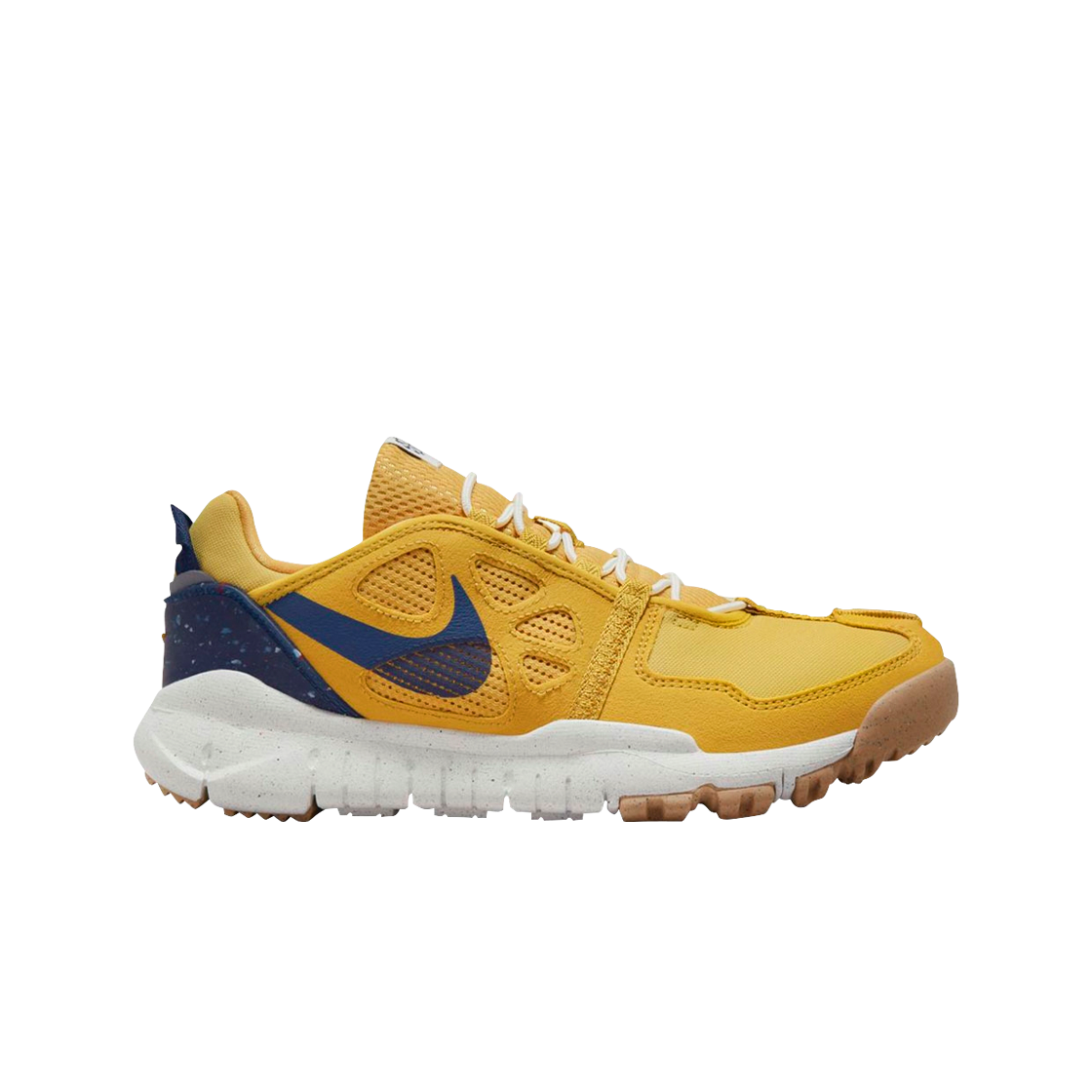 CZ1757-700 Nike Free Terra Vista Next Nature Goldtone