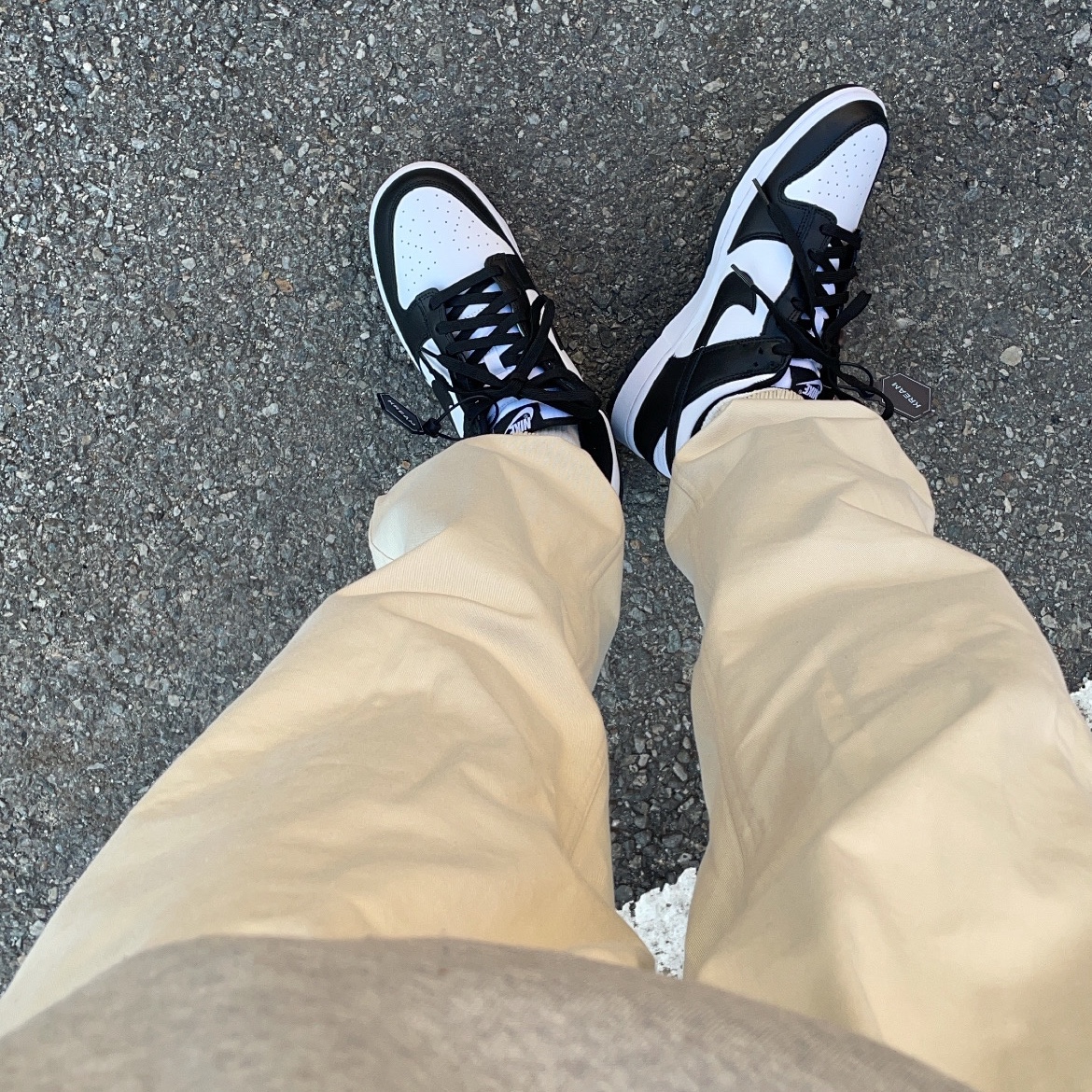 Nike Dunk Low Retro Black 착용 스타일 - 1