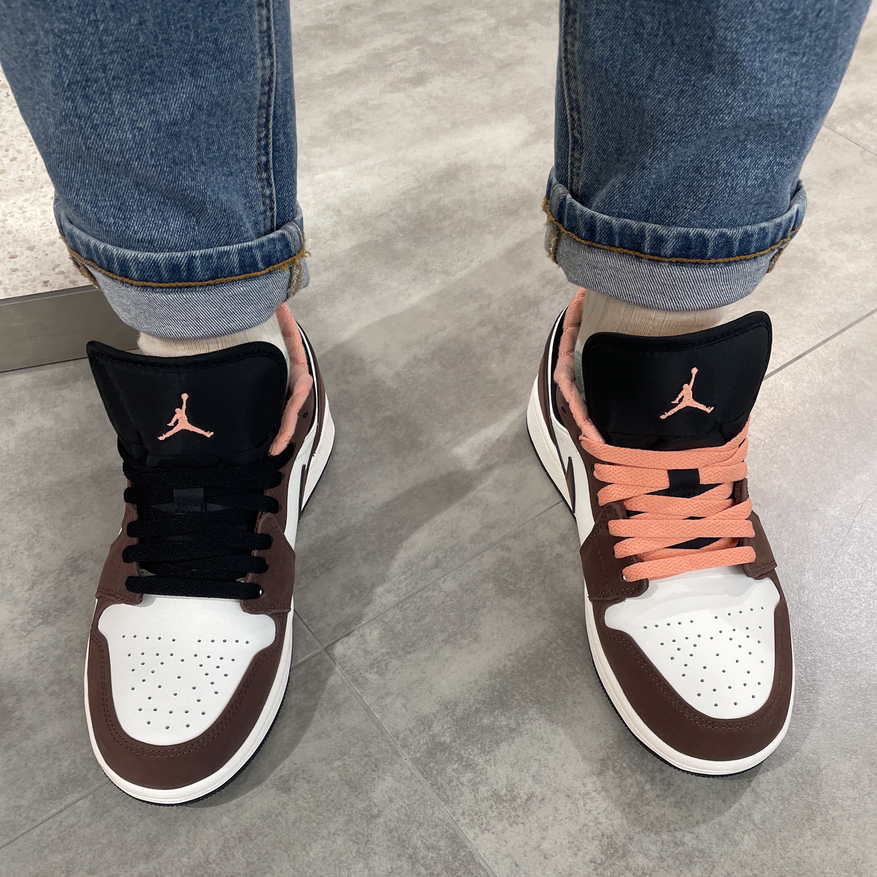 Jordan 1 Low SE Chocolate Bliss 착용 스타일