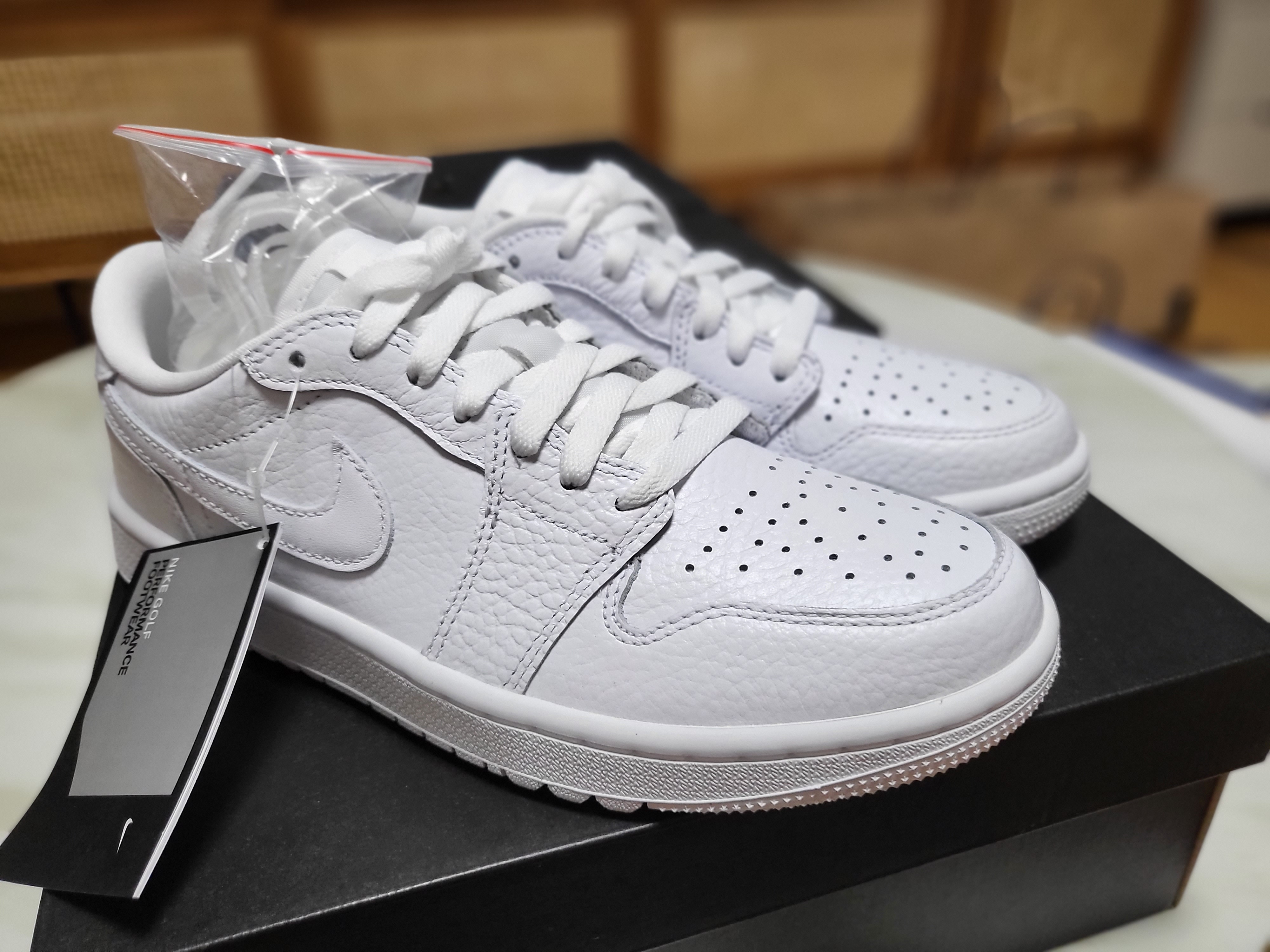 Jordan 1 Low Golf Wolf Grey, Jordan 1 Low Golf Triple White 착용 스타일 - 4