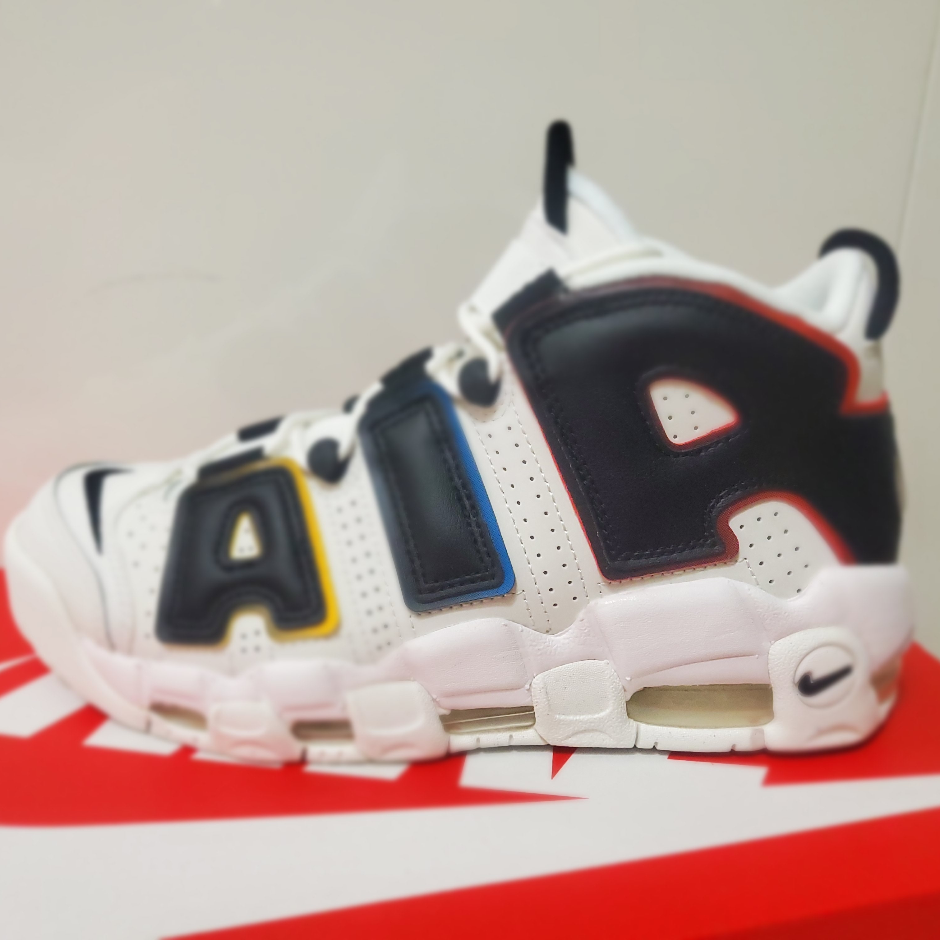 Nike Air More Uptempo 96 Trading Cards 착용 스타일 - 3