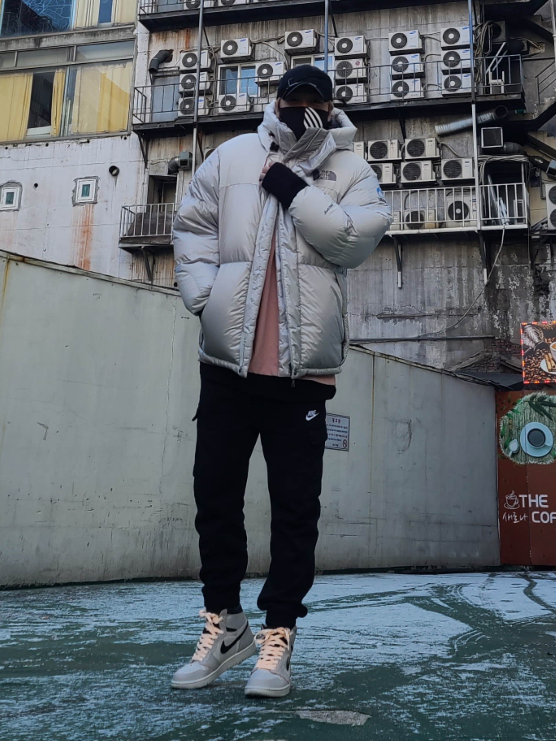 Jordan 1 Retro High OG Defiant SB NYC to Paris 착용 스타일