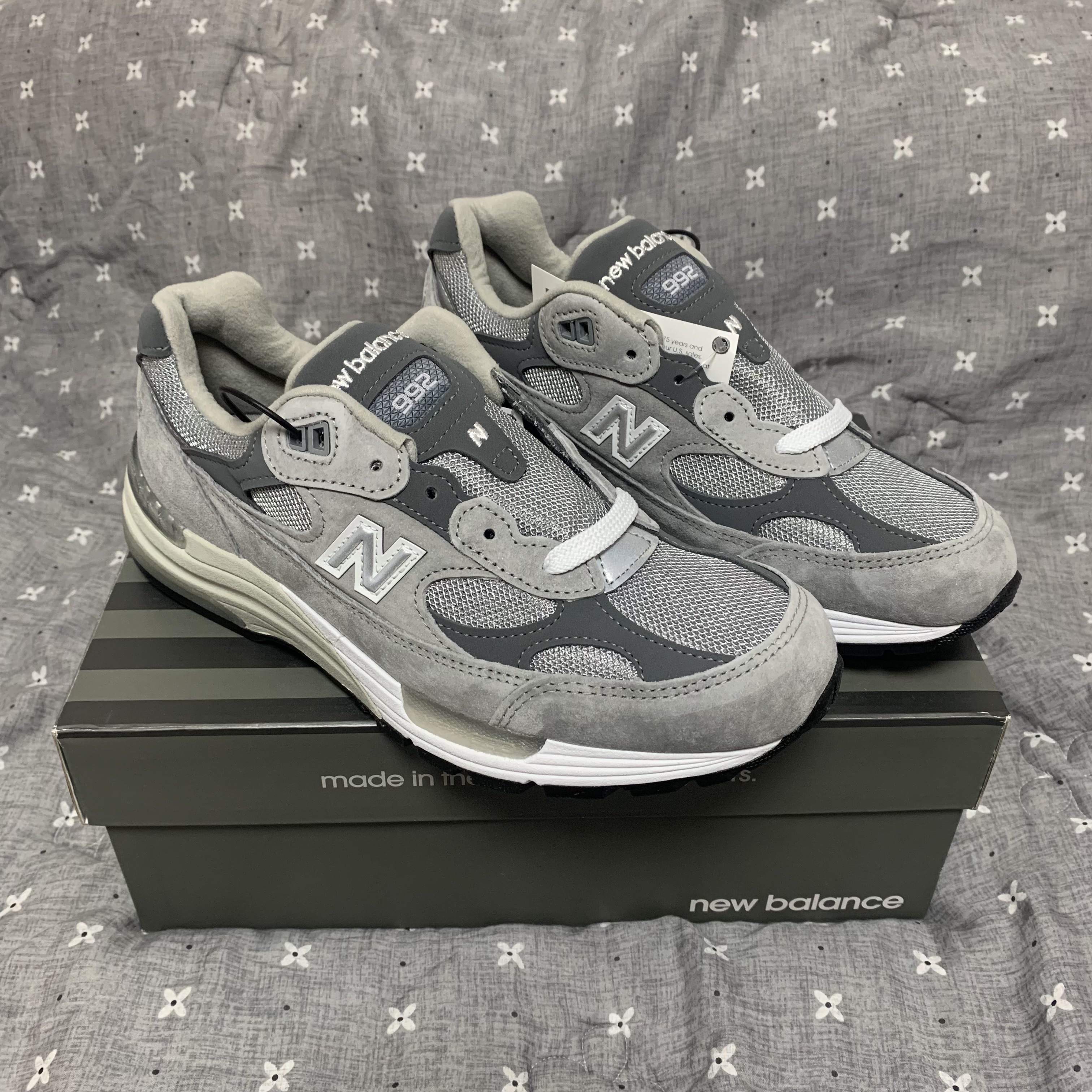 New Balance 992 Made in USA Grey - D Standard 착용 스타일