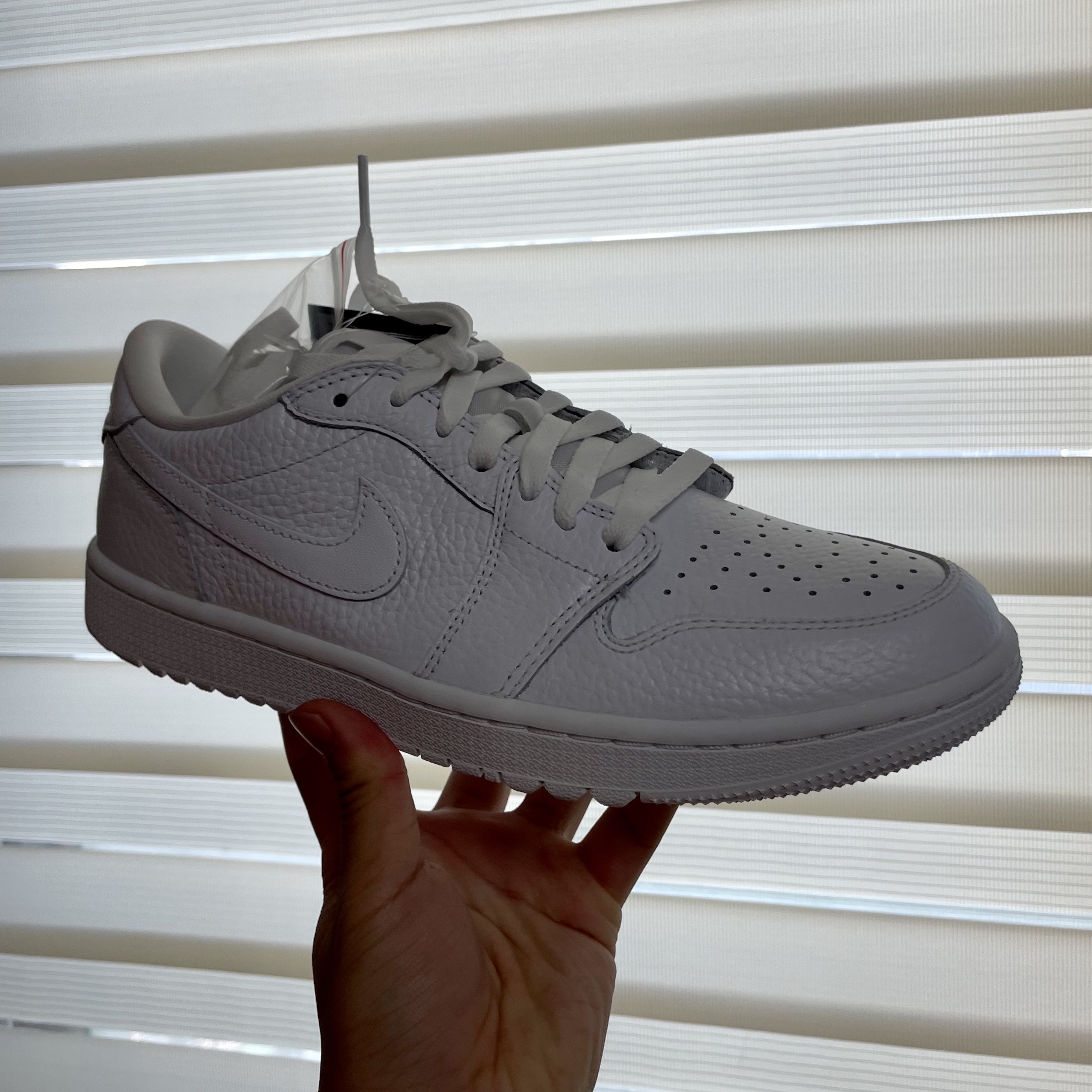 Jordan 1 Low Golf Triple White 착용 스타일