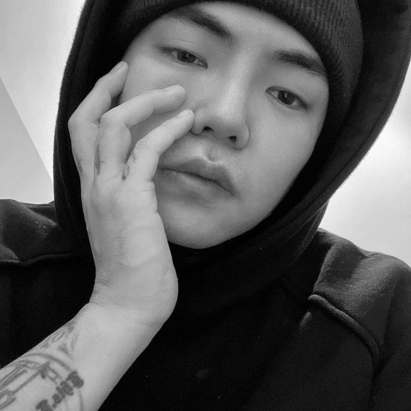 Nike x Stussy Cuff Beanie Black, Stussy Basic Stussy Zip Hoodie Black 2021 착용 스타일 - 2