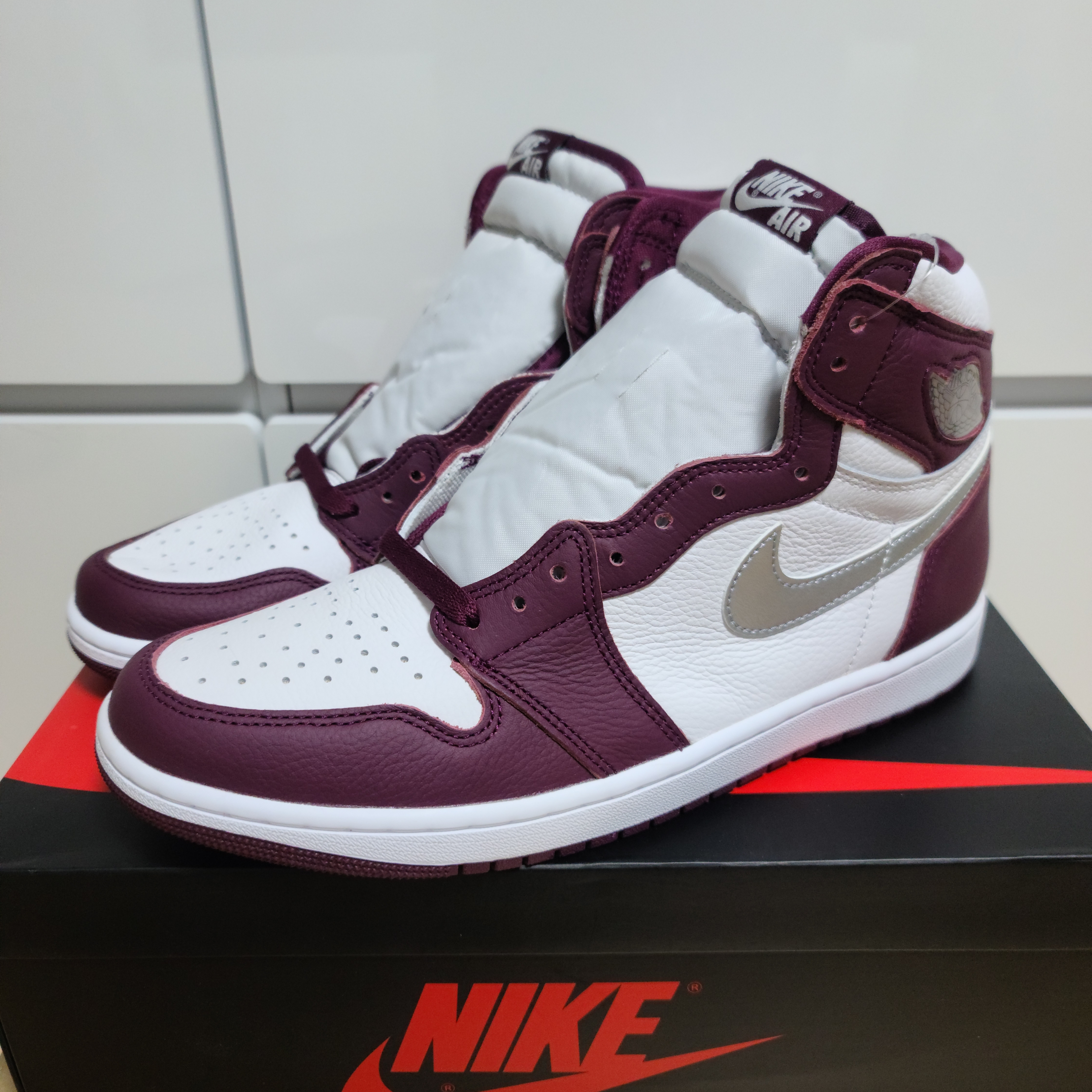 Jordan 1 Retro High OG Bordeaux 착용 스타일