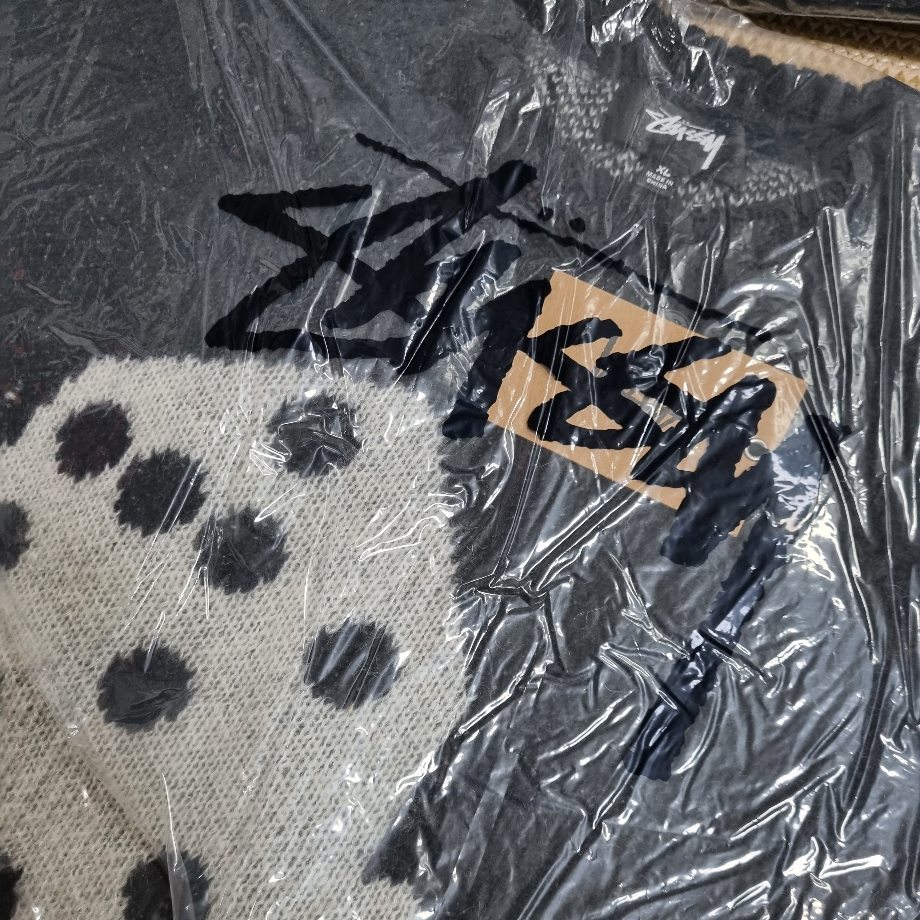 Stussy Dice Mohair Sweater Black 착용 스타일