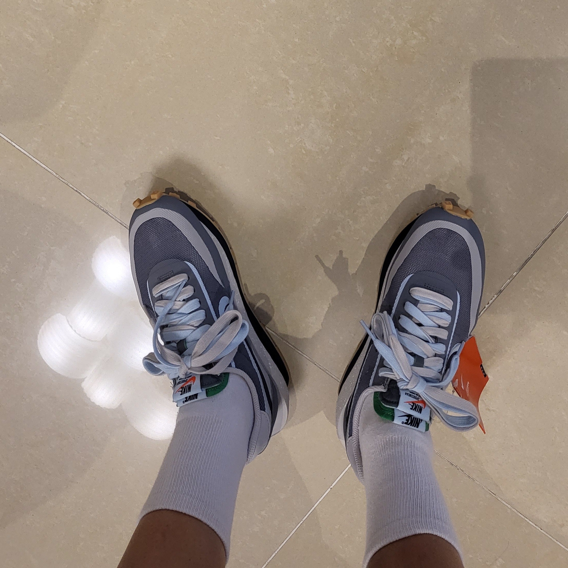 Nike x Sacai x Clot LDWaffle Cool Grey 착용 스타일 - 3