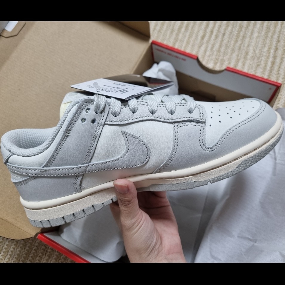 (W) Nike Dunk Low Light Bone 착용 스타일