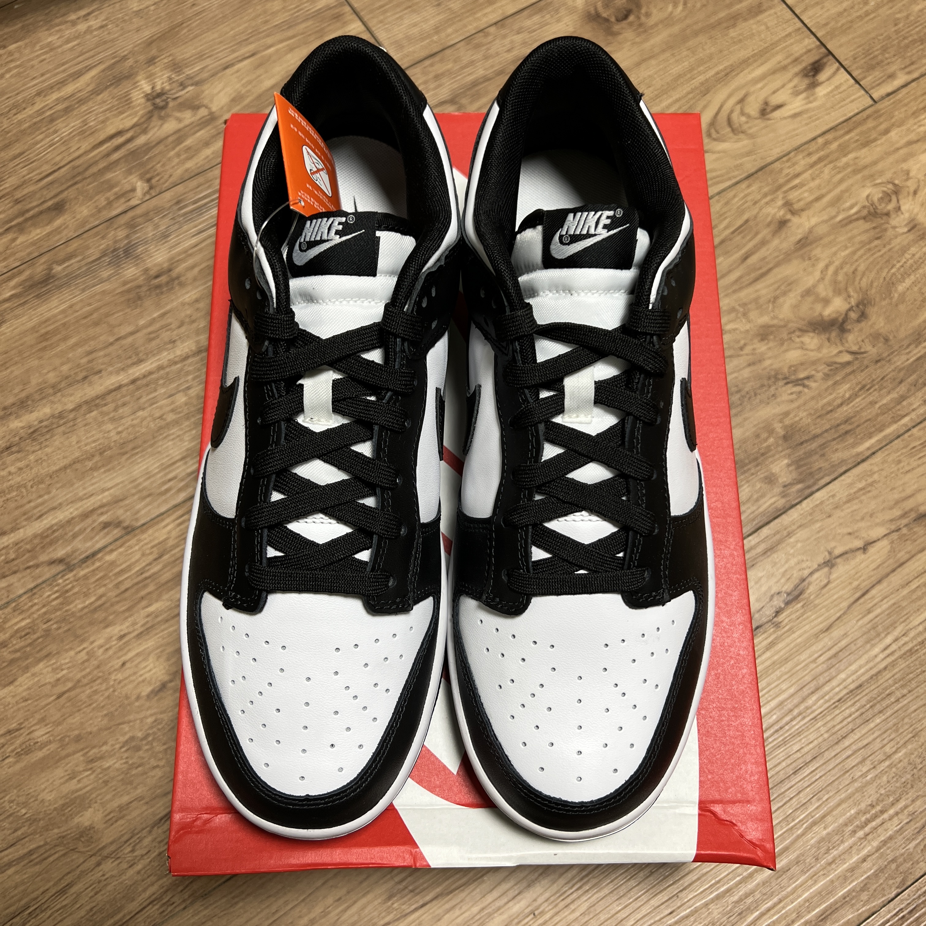 Nike Dunk Low Retro Black 착용 스타일 - 1
