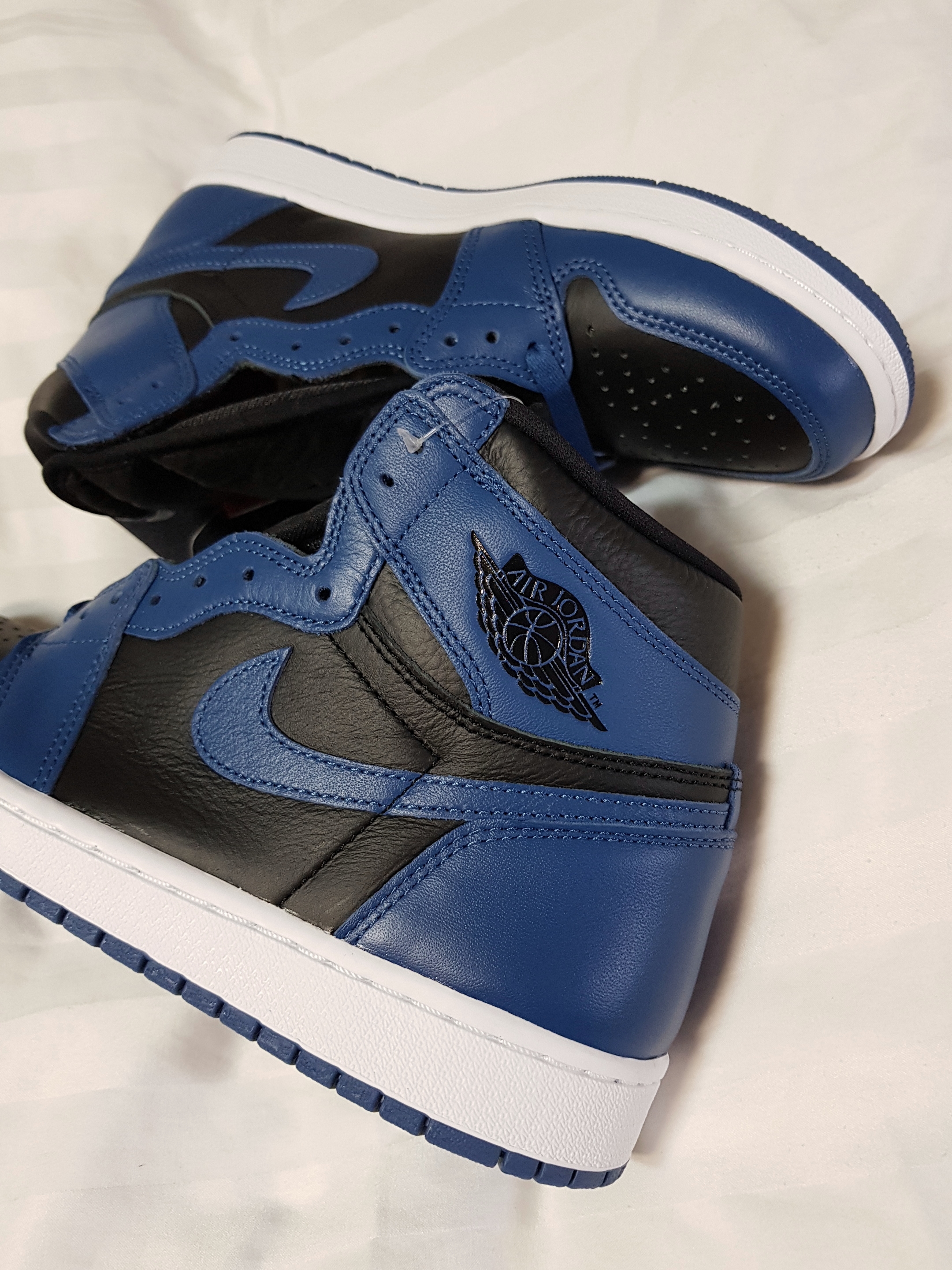 Jordan 1 Retro High OG Dark Marina Blue 착용 스타일 - 2