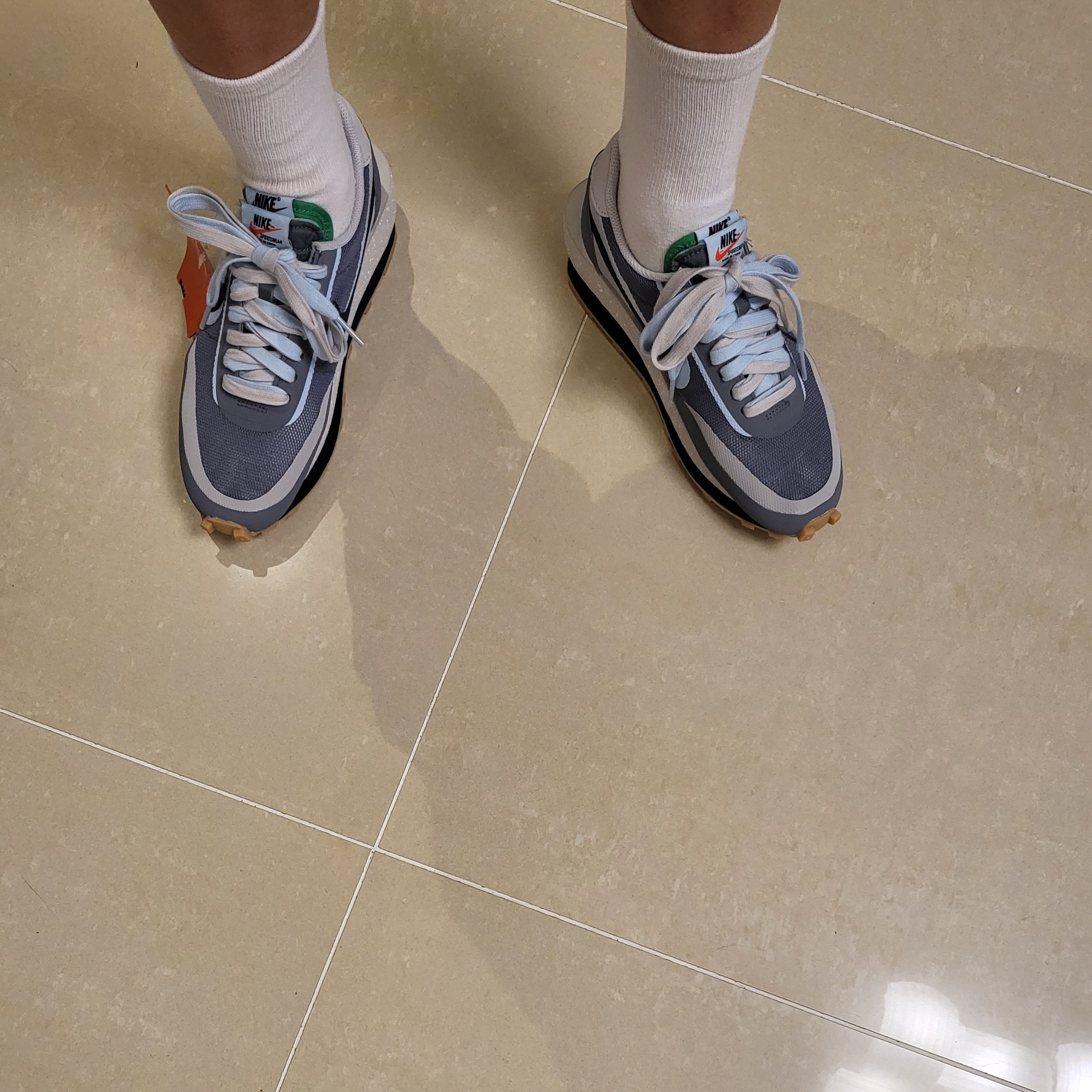 Nike x Sacai x Clot LDWaffle Cool Grey 착용 스타일 - 2