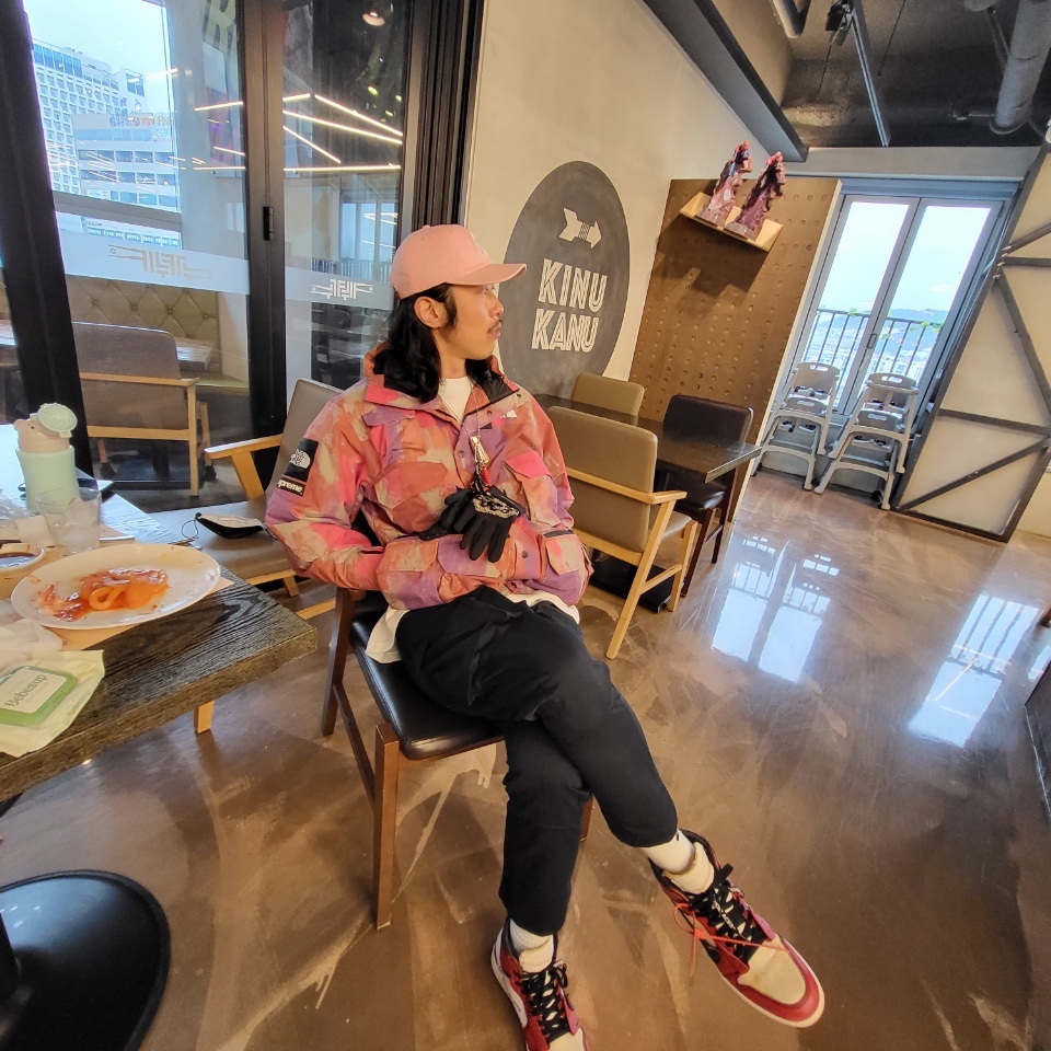 Jordan 1 x Off-White Retro High Chicago The Ten, Supreme x The North Face Cargo Jacket Multi-Color - 20SS 착용 스타일 - 2