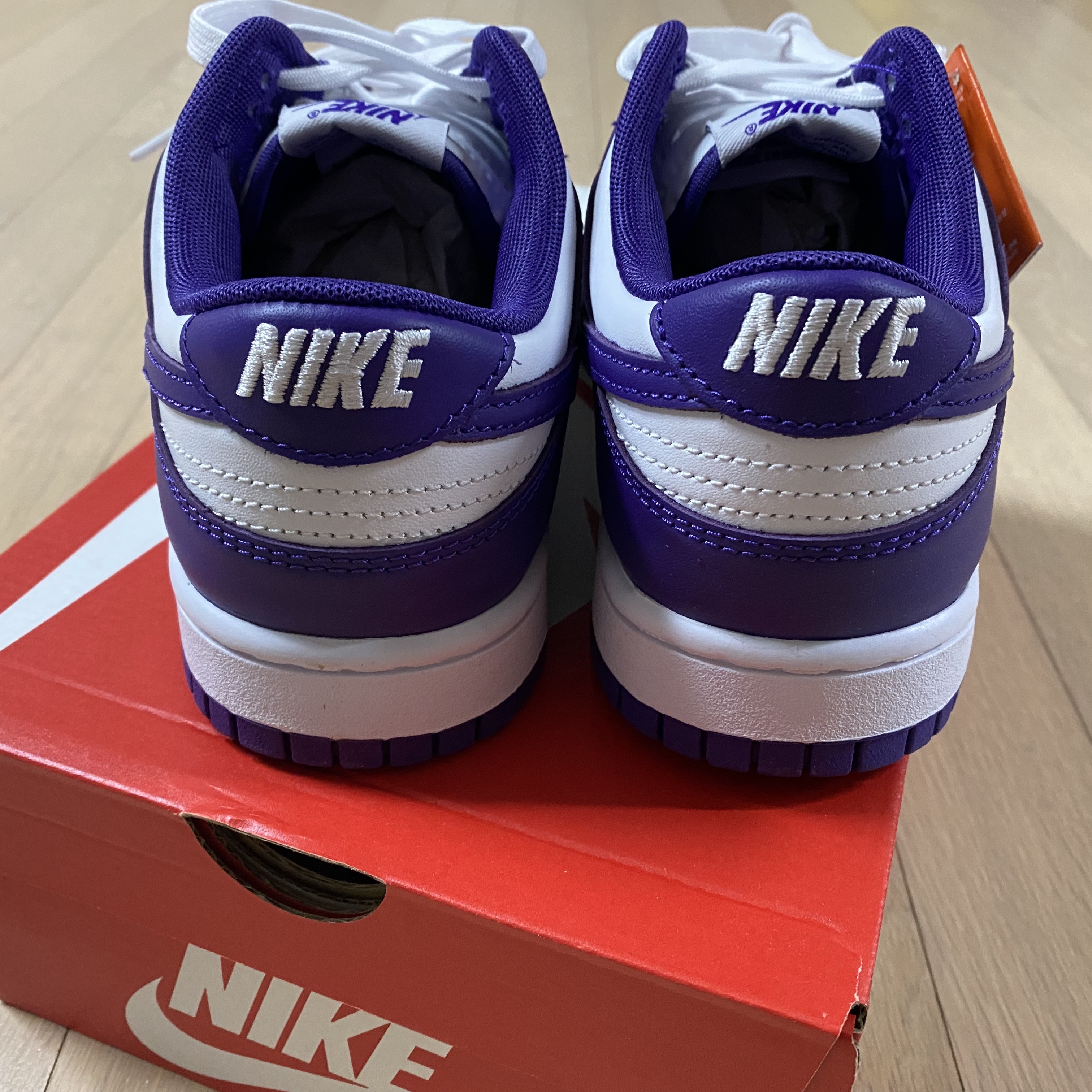 Nike Dunk Low Retro Championship Court Purple 착용 스타일 - 5