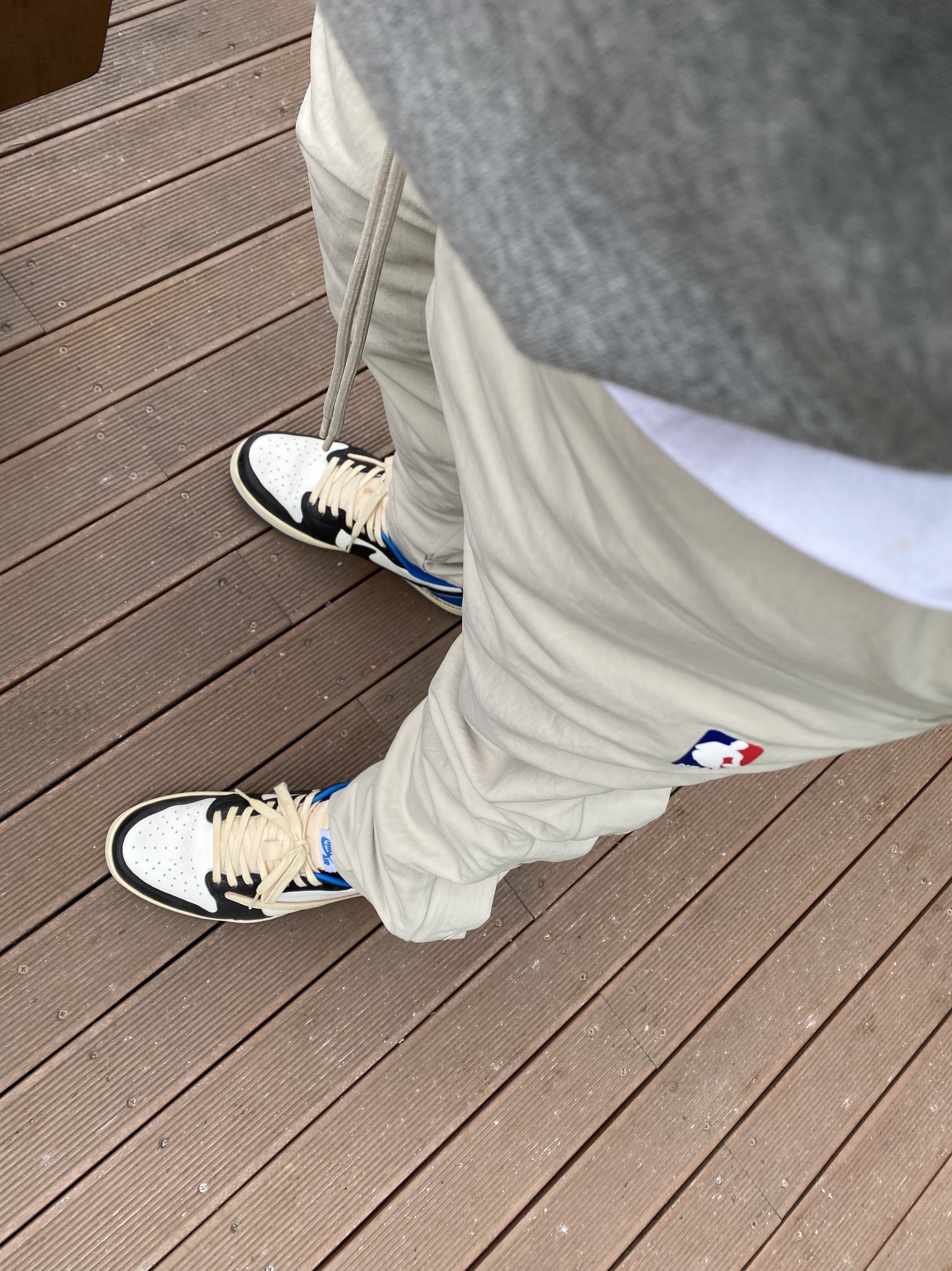 Nike x Fear of God Warm Up Pants String, Nike x Fear Of God NRG Crew Sweatshirt 착용 스타일 - 2