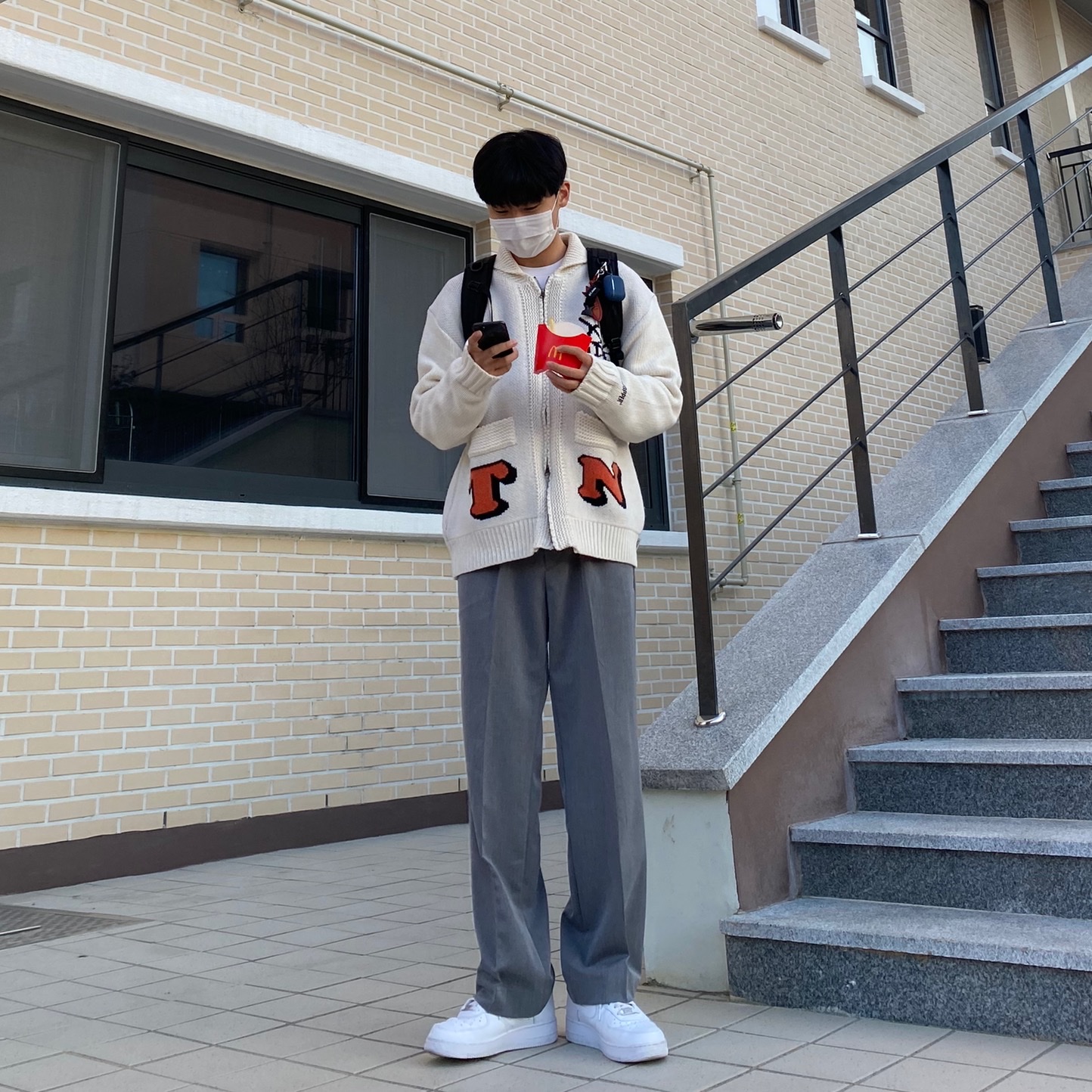 Nike Air Force 1 '07 Low White 착용 스타일 - 1