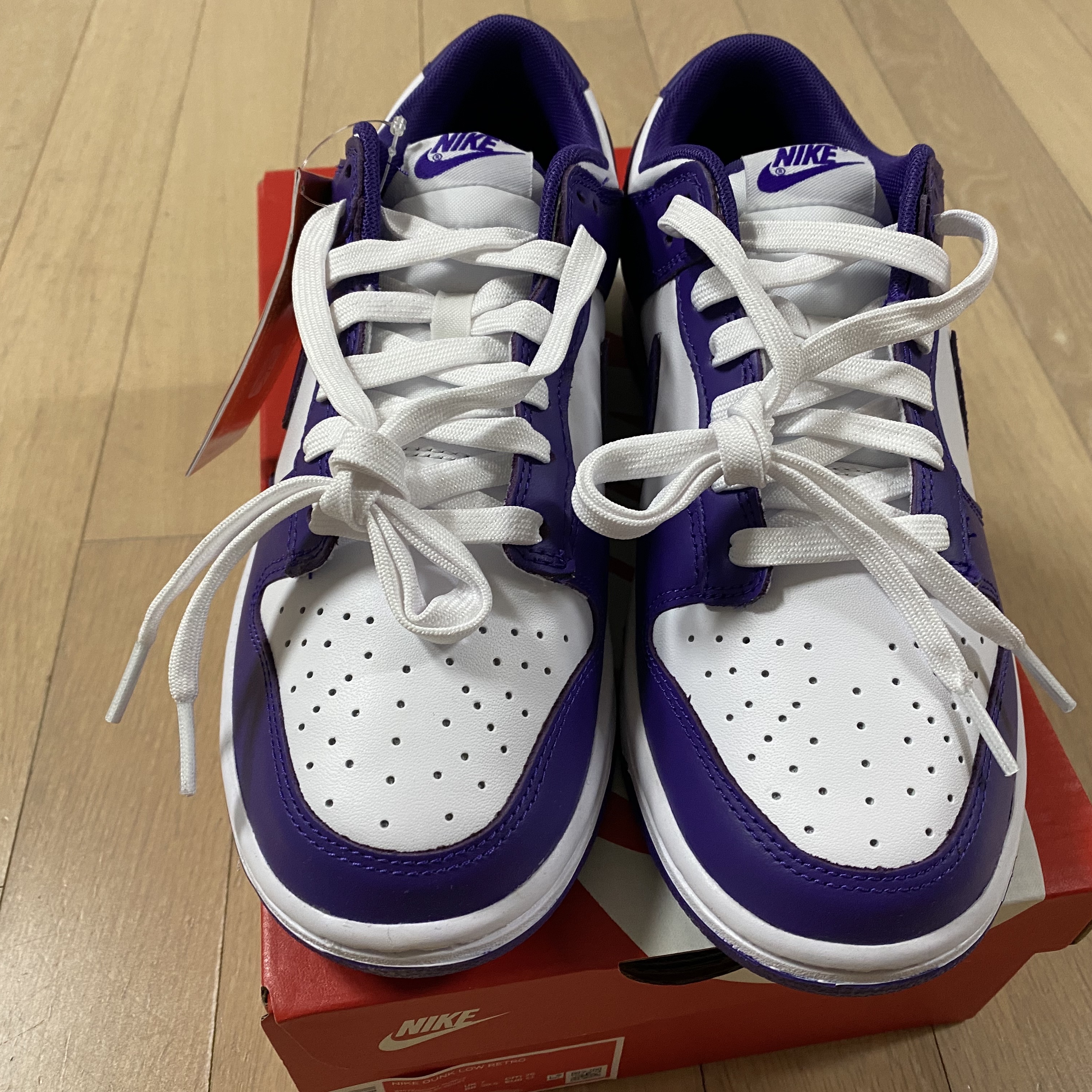 Nike Dunk Low Retro Championship Court Purple 착용 스타일 - 2