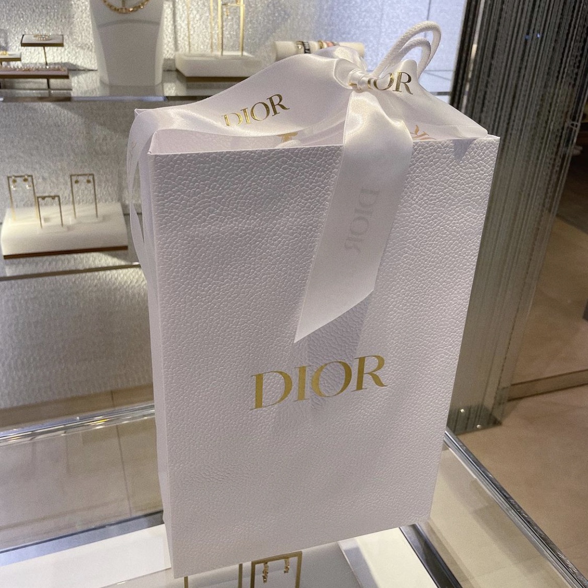 Dior B23 Low Dior Oblique White & Black 착용 스타일 - 3
